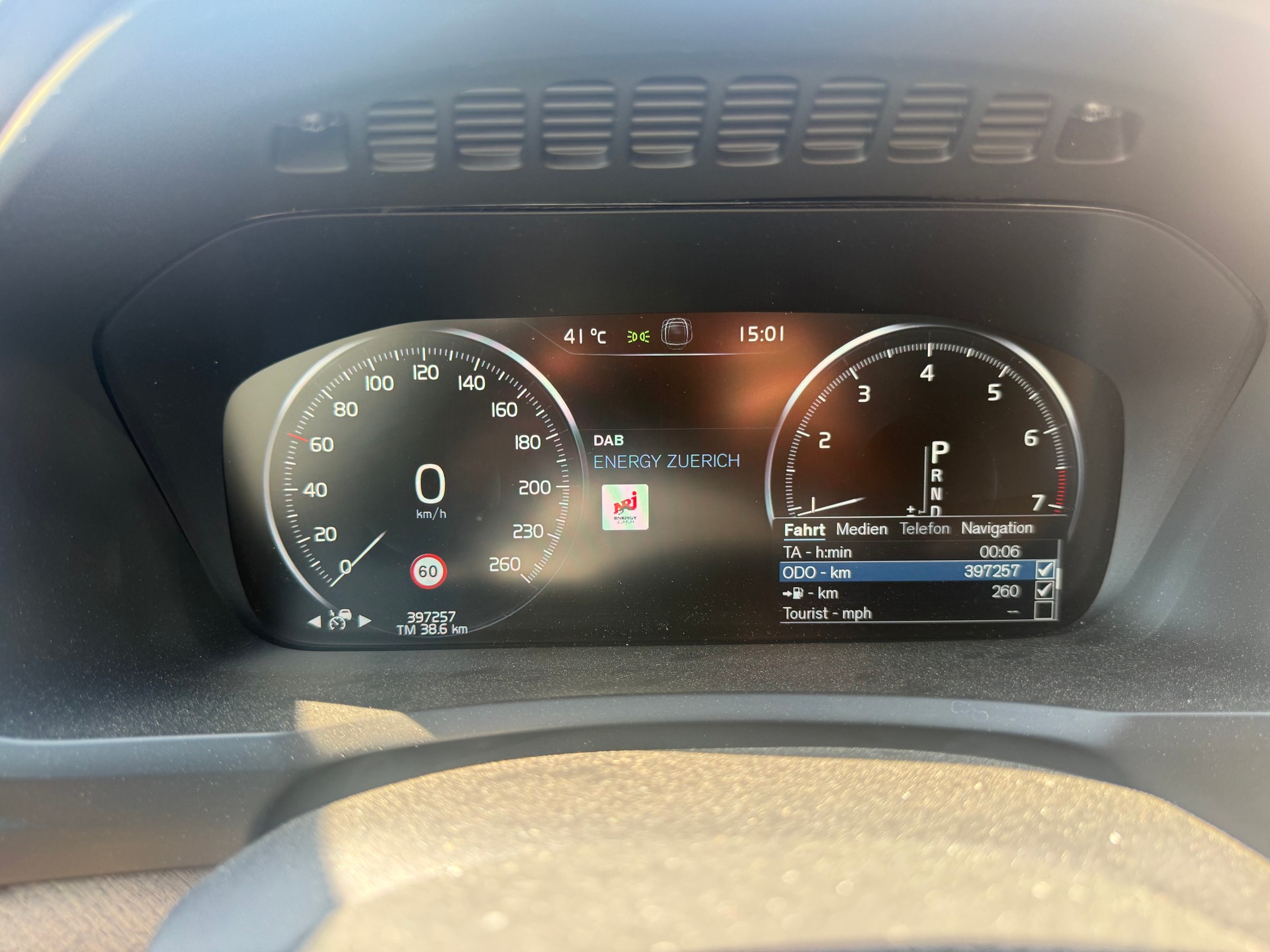 VOLVO XC90 T5 AWD Inscription Geartronic-image-11