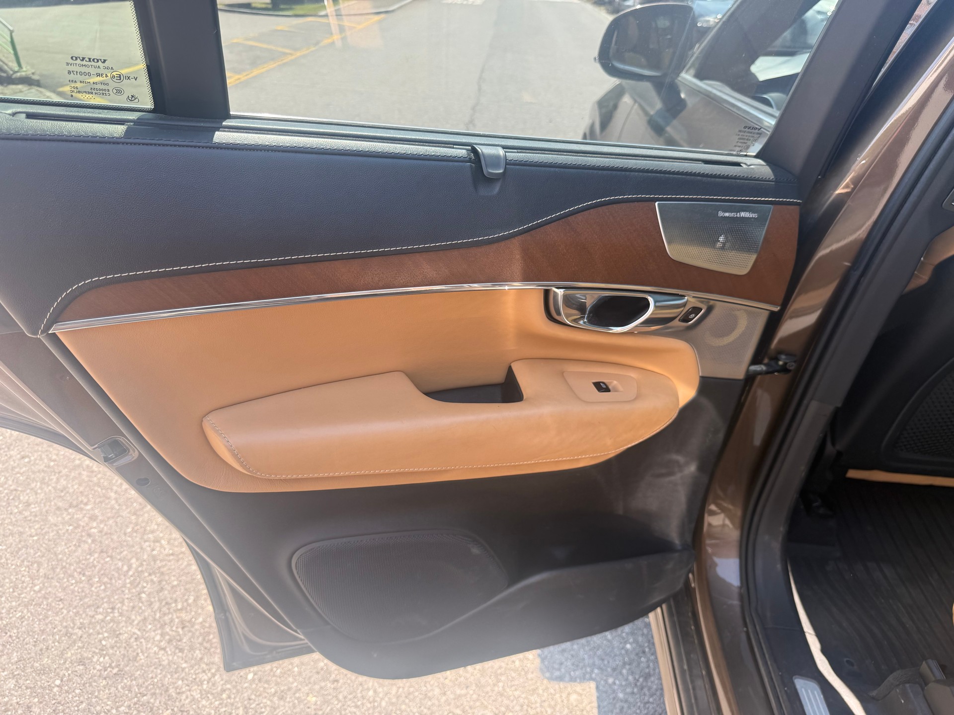 VOLVO XC90 T5 AWD Inscription Geartronic-image-15