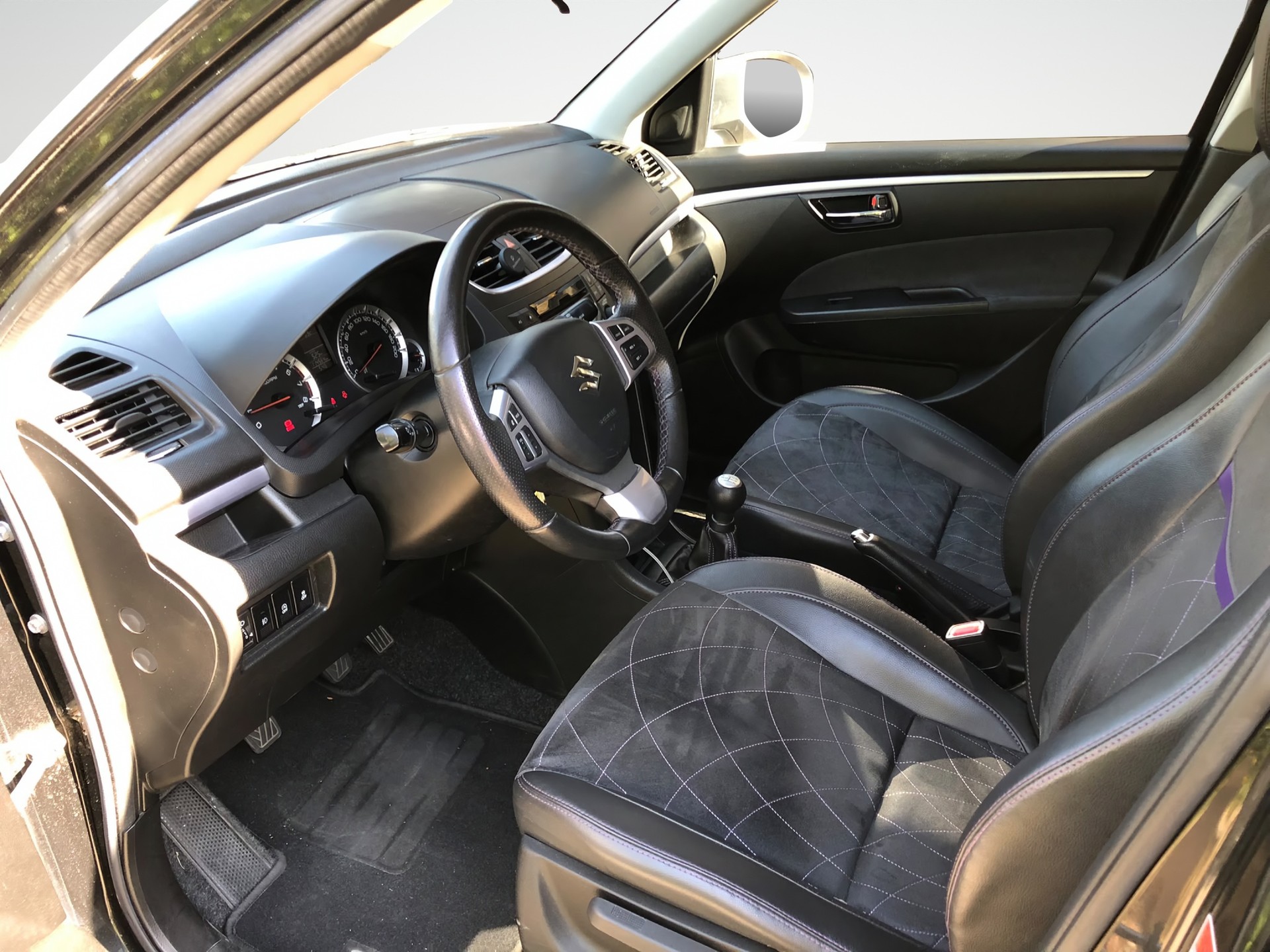 SUZUKI Swift 1.2i 16V Sergio Cellano-image-5