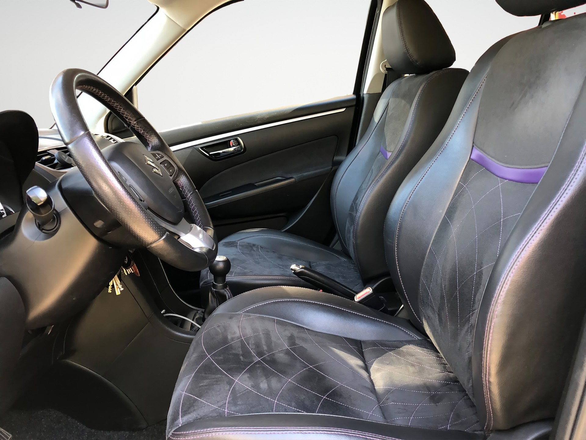 SUZUKI Swift 1.2i 16V Sergio Cellano-image-6
