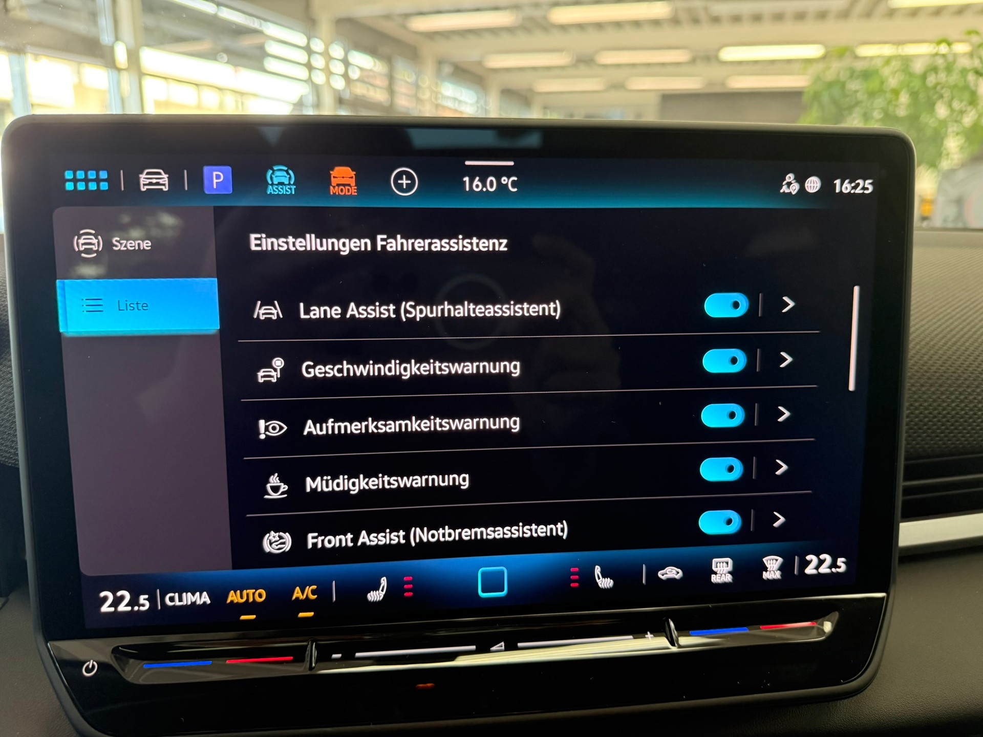 VW T-Roc 1.5 eTSI mHEV R-Line DSG, 8-fach bereift-image-18