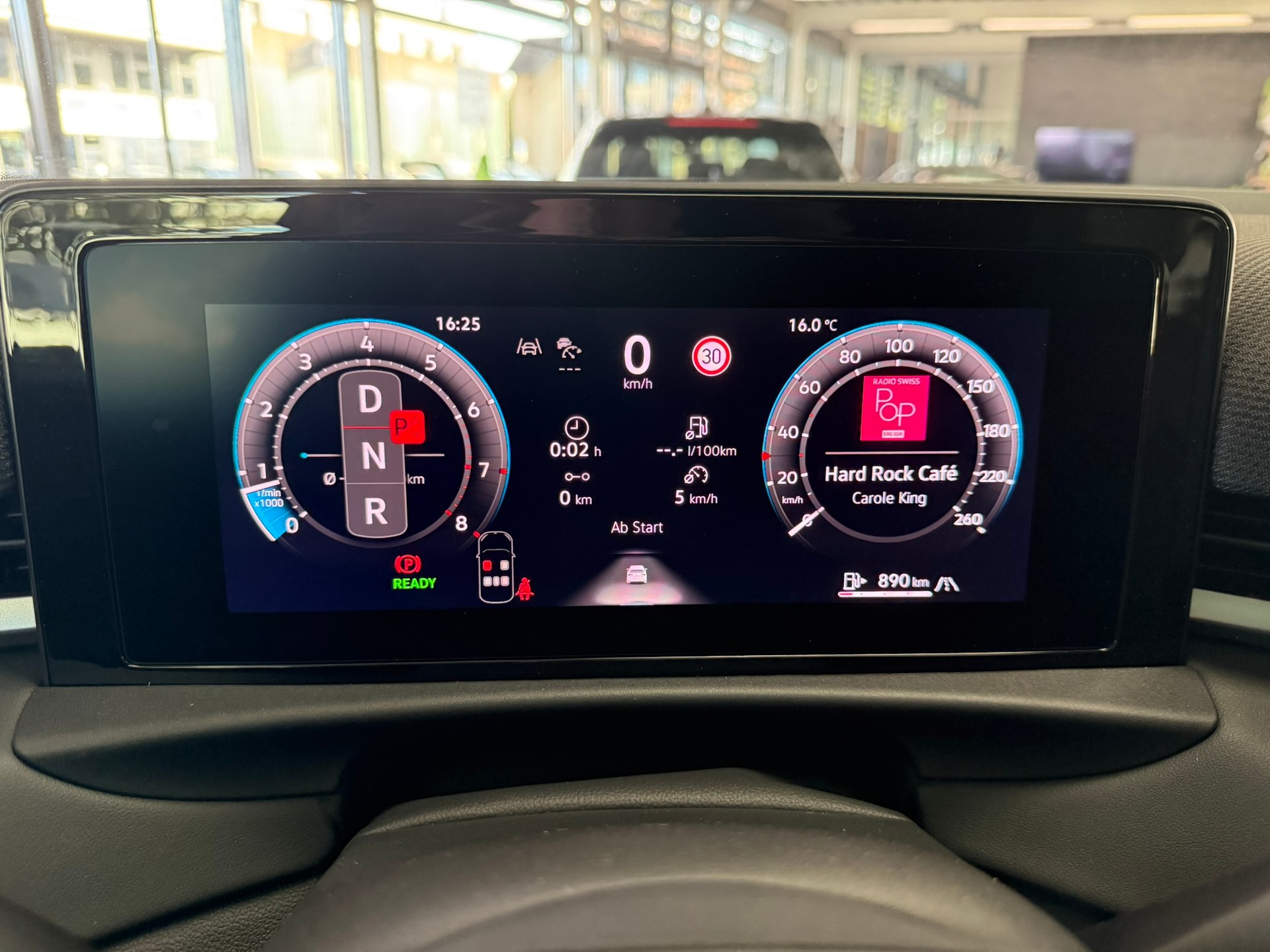 VW T-Roc 1.5 eTSI mHEV R-Line DSG, 8-fach bereift-image-14
