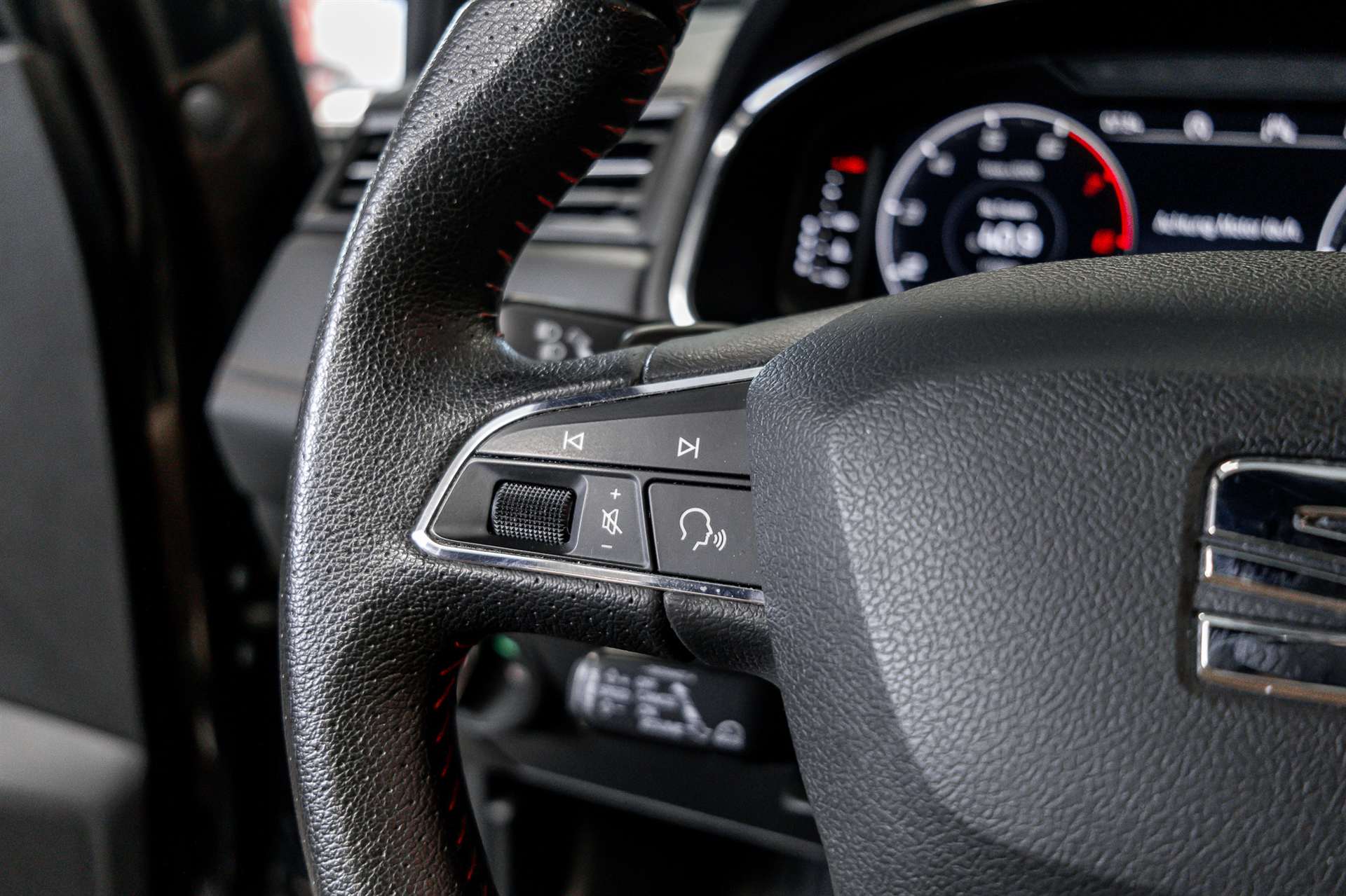SEAT Ibiza 1.5 EcoTSI FR DSG-image-9