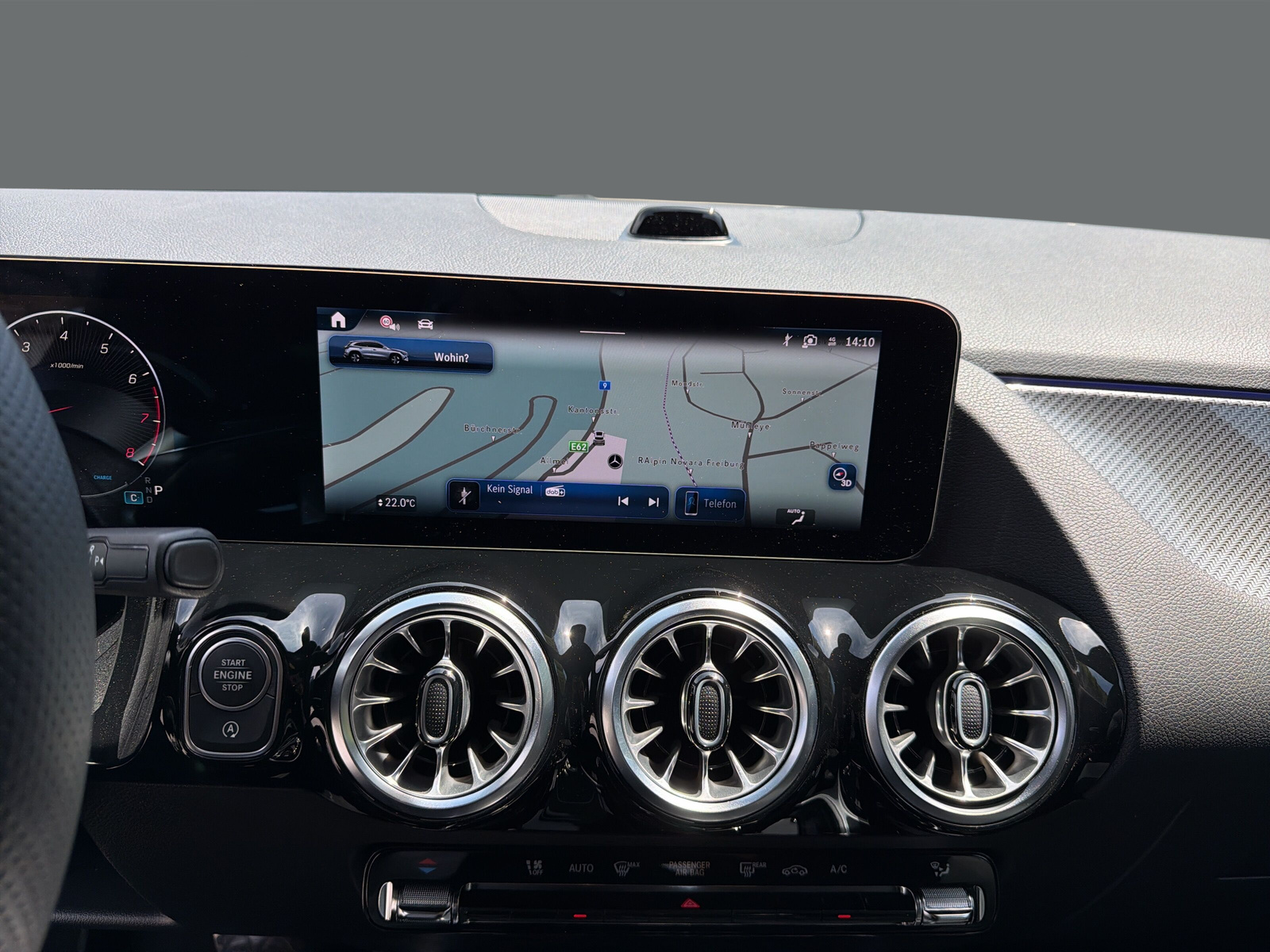 MERCEDES-BENZ GLA 250 4Matic 8G-DCT-image-15
