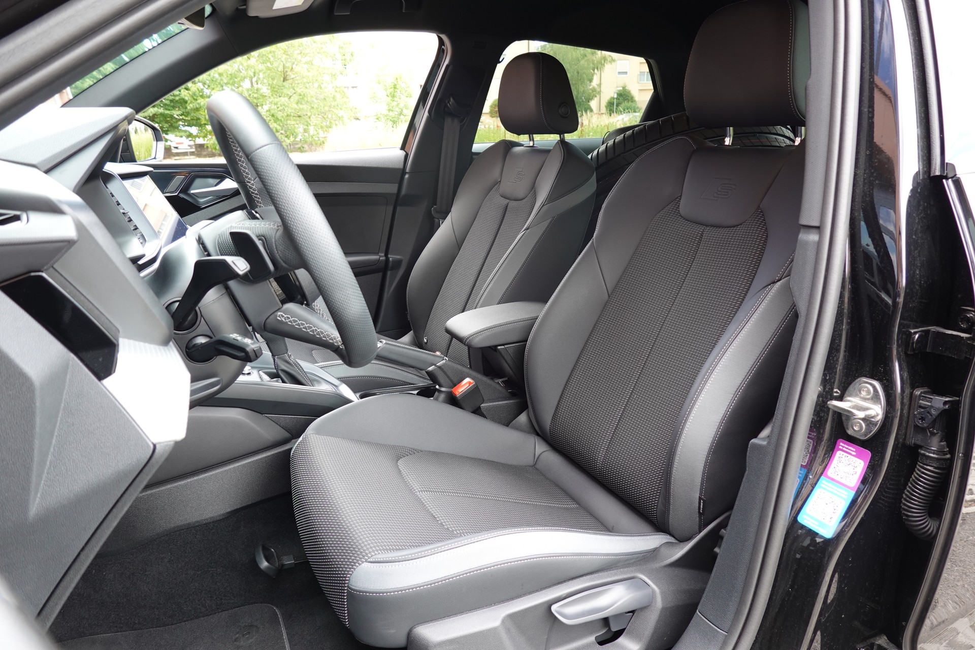 AUDI A1 Sportback 30 TFSI S Line Attraction S-tronic * Vehicule CH * Sièges Chauffant * Tempomat * Caméra *-image-19
