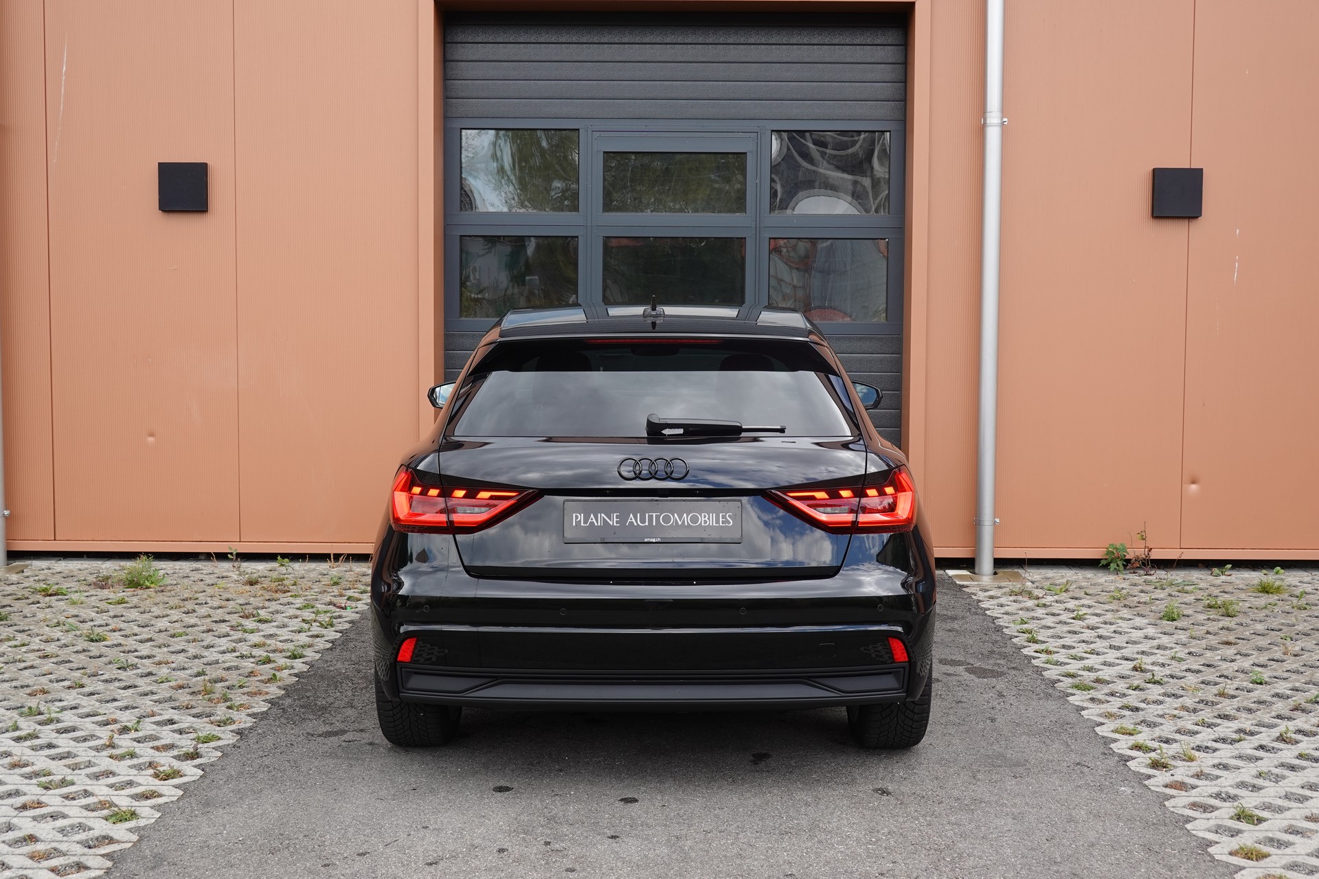 AUDI A1 Sportback 30 TFSI S Line Attraction S-tronic * Vehicule CH * Sièges Chauffant * Tempomat * Caméra *-image-8