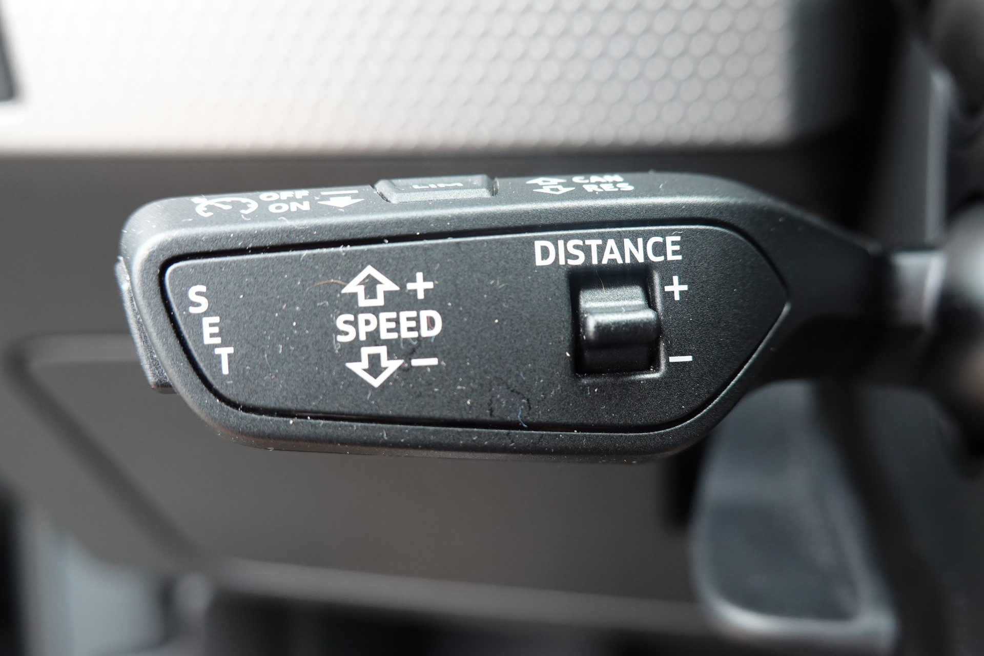 AUDI A1 Sportback 30 TFSI S Line Attraction S-tronic * Vehicule CH * Sièges Chauffant * Tempomat * Caméra *-image-12