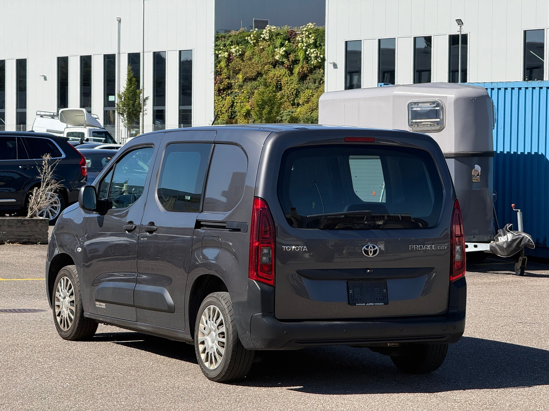 TOYOTA Proace City Van 1.2 Active Medium-image-1