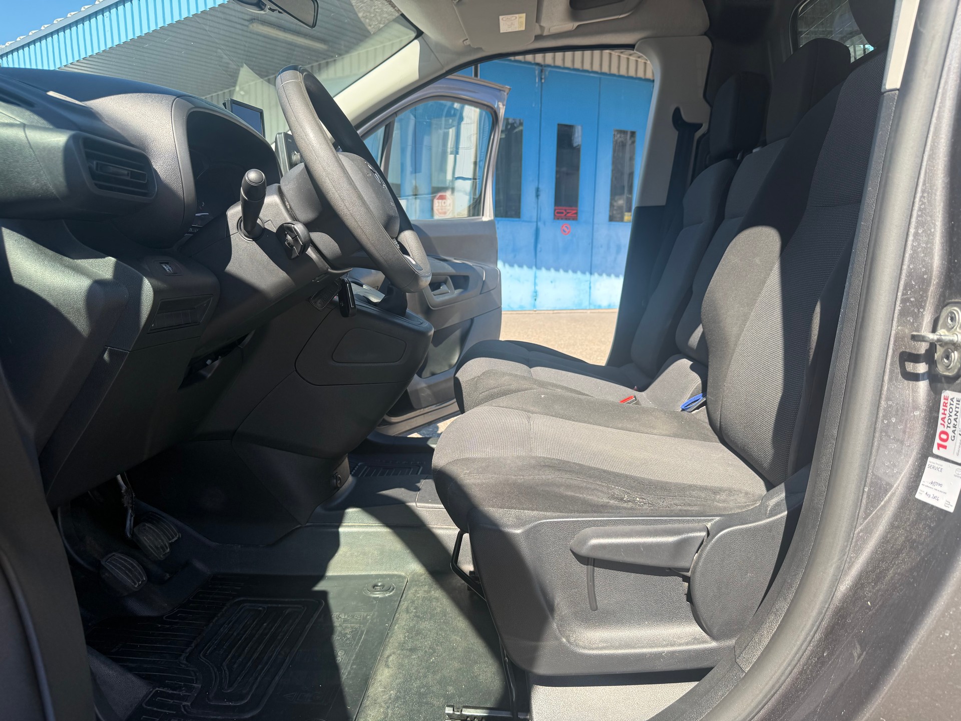 TOYOTA Proace City Van 1.2 Active Medium-image-5