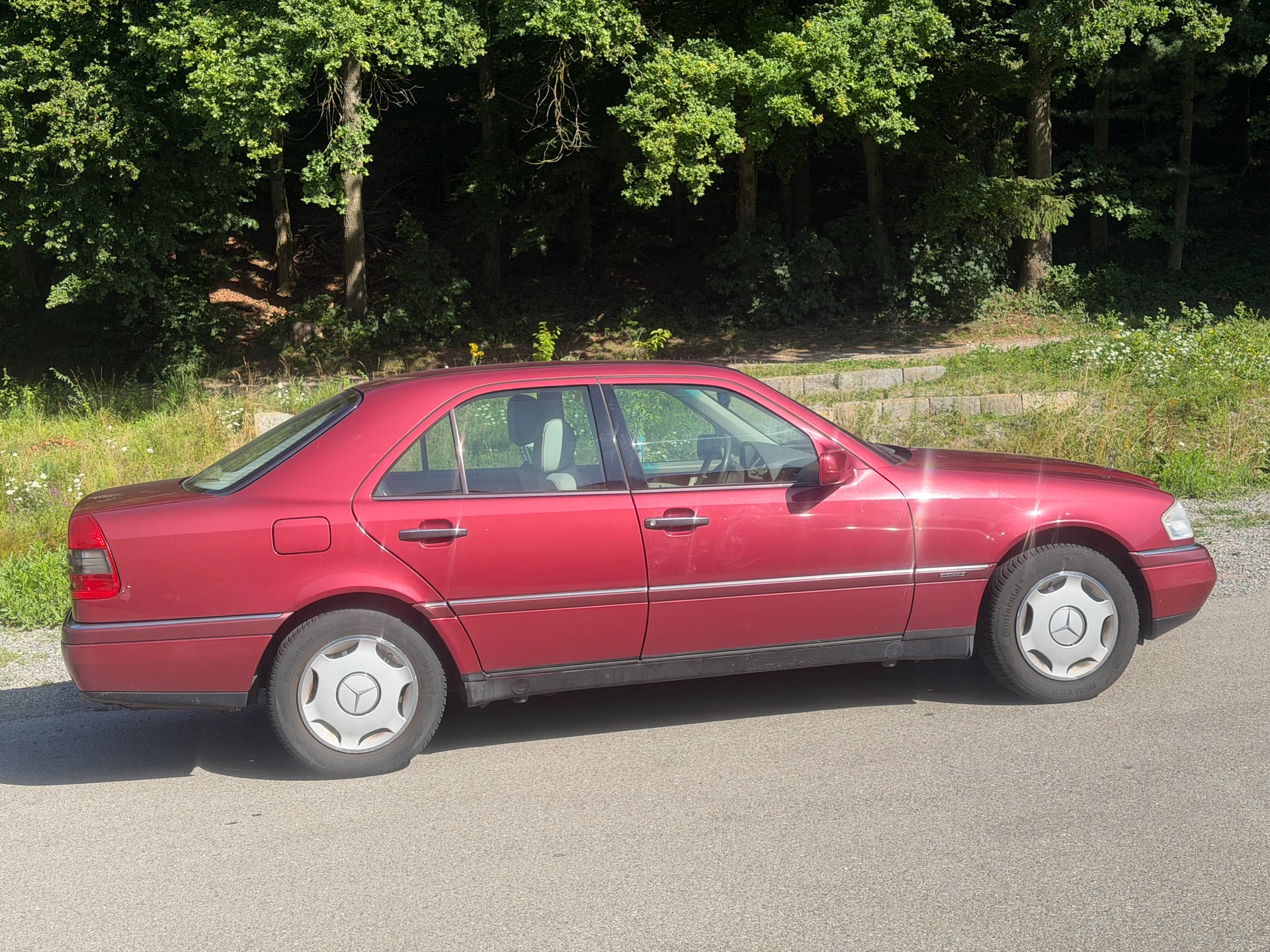 MERCEDES-BENZ C 200 Elégance-image-4
