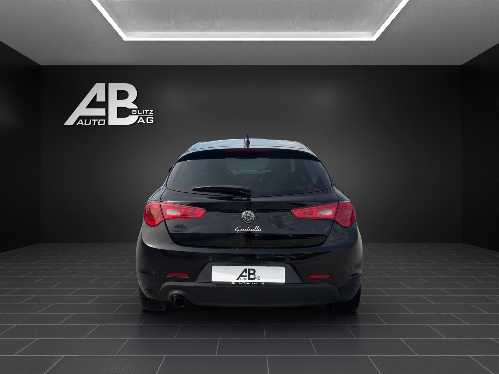 ALFA ROMEO Giulietta 1.4 MultiAir Distinctive mit 170 PS-image-3