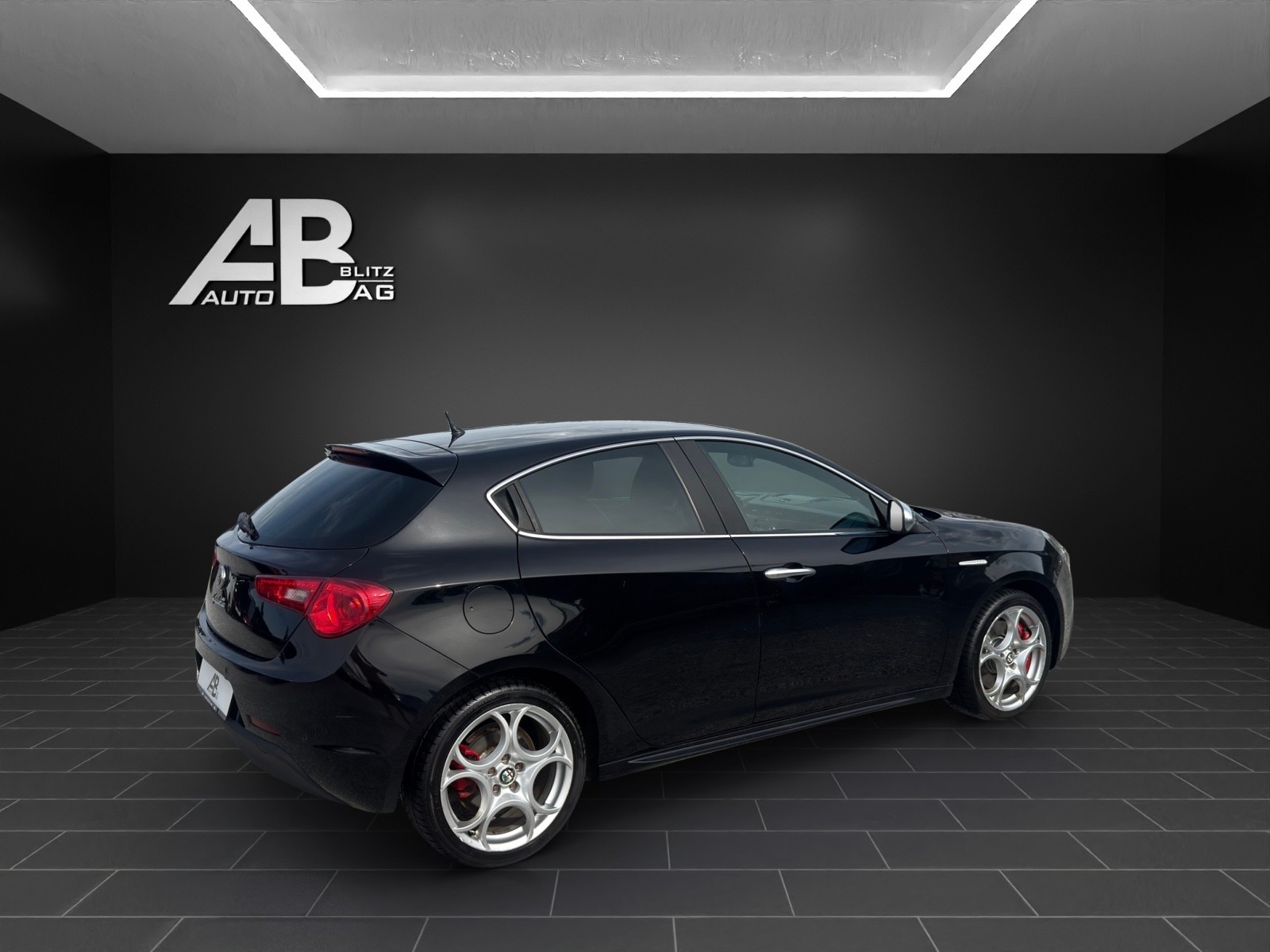 ALFA ROMEO Giulietta 1.4 MultiAir Distinctive mit 170 PS-image-4