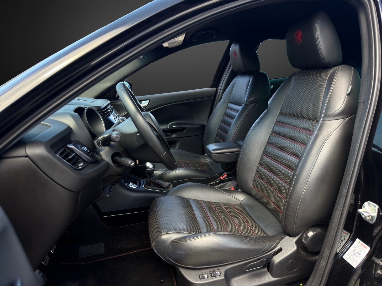 ALFA ROMEO Giulietta 1.4 MultiAir Distinctive mit 170 PS-image-6