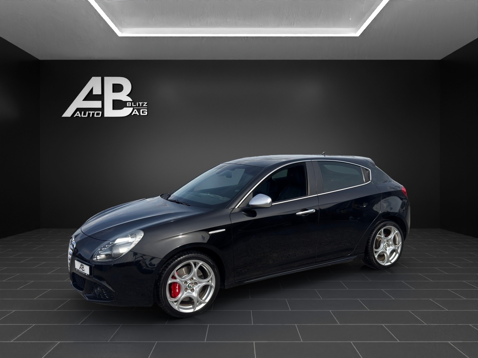 ALFA ROMEO Giulietta 1.4 MultiAir Distinctive mit 170 PS-image-1