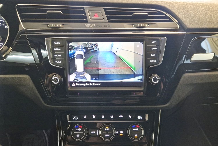 VW TOURAN 1.4 TSI Highline DSG 7-Sitze-image-9
