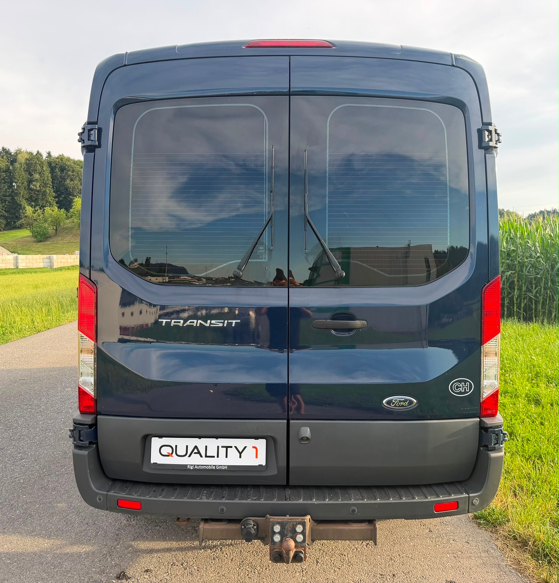 FORD Transit Van 350 L2 Trend 2.0 TDCi 170 4WD-image-4