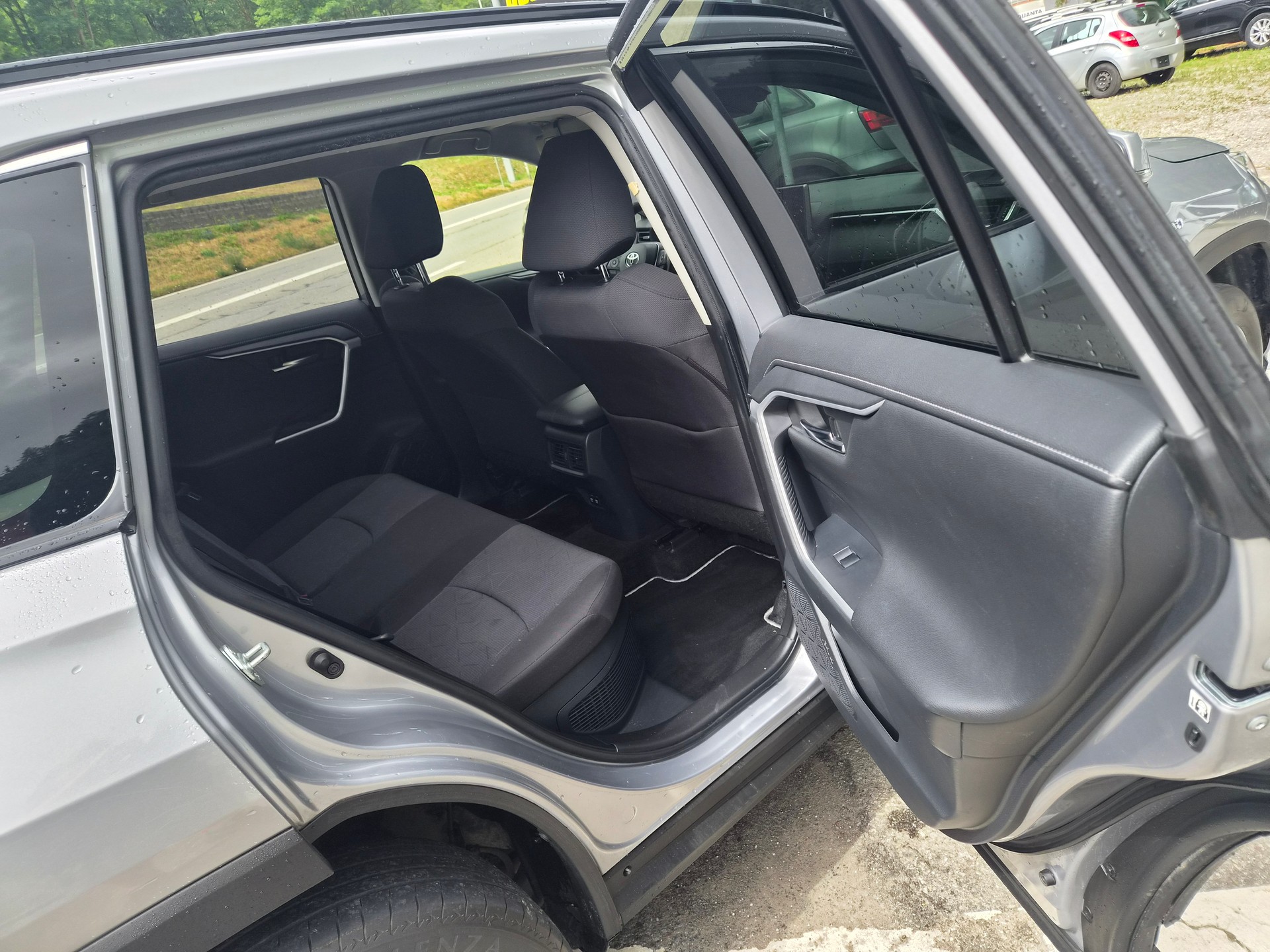 TOYOTA RAV-4 2.5 HSD Trend e-CVT 4WD-image-7