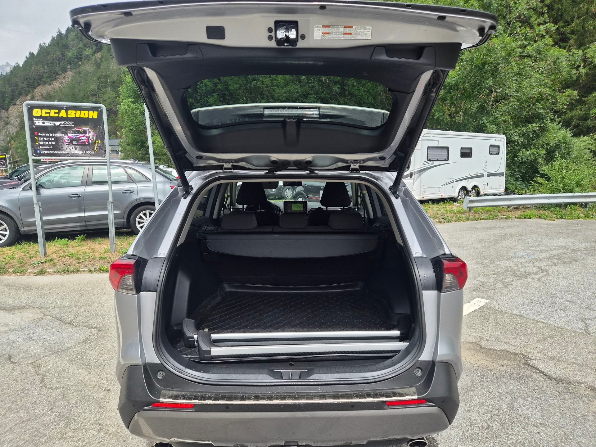 TOYOTA RAV-4 2.5 HSD Trend e-CVT 4WD-image-6