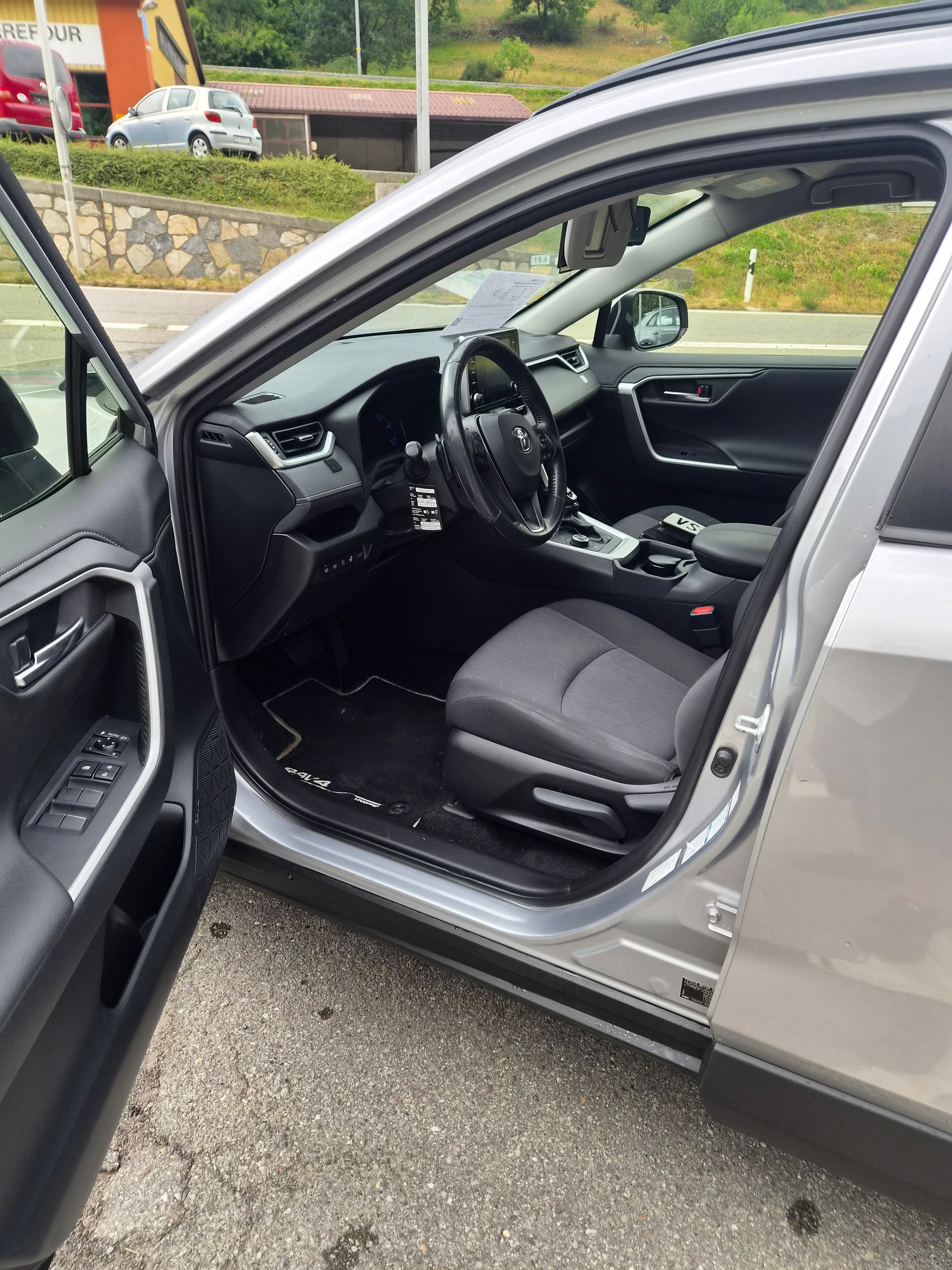 TOYOTA RAV-4 2.5 HSD Trend e-CVT 4WD-image-12