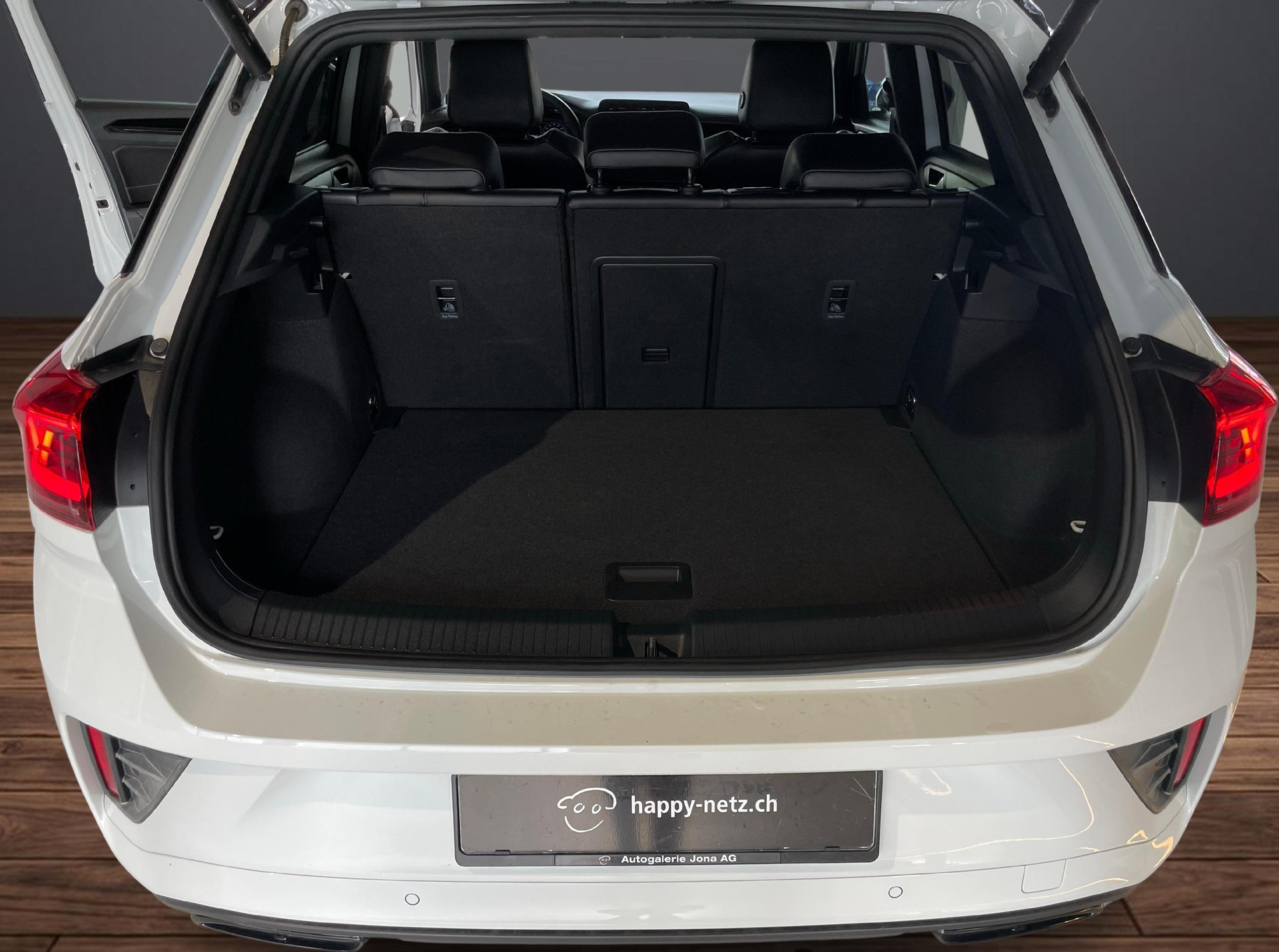 VW T-Roc 2.0 TSI R-Line DSG 4motion-image-8