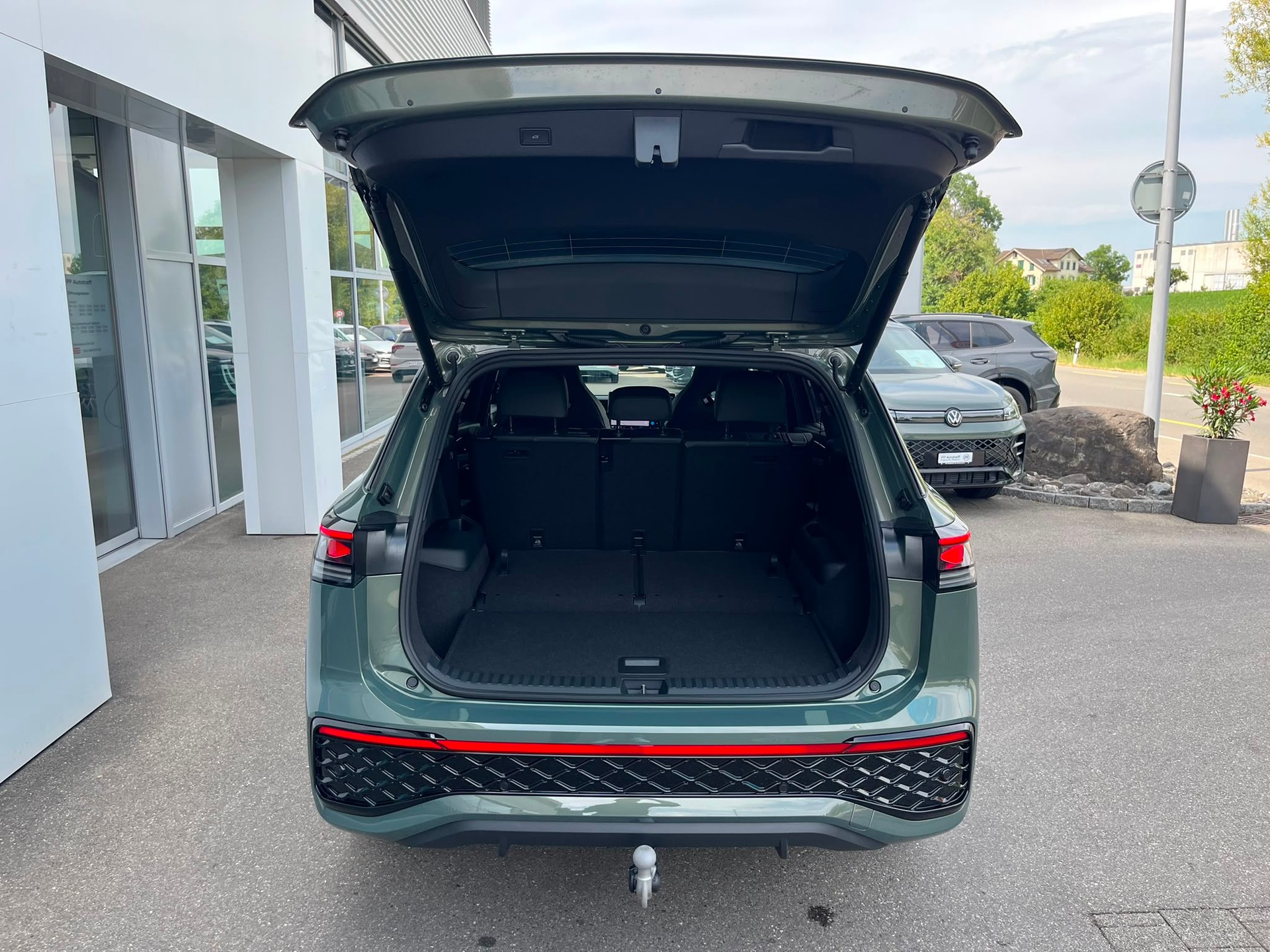 VW Tayron 2.0 TSI R-Line United DSG 4Motion-image-6