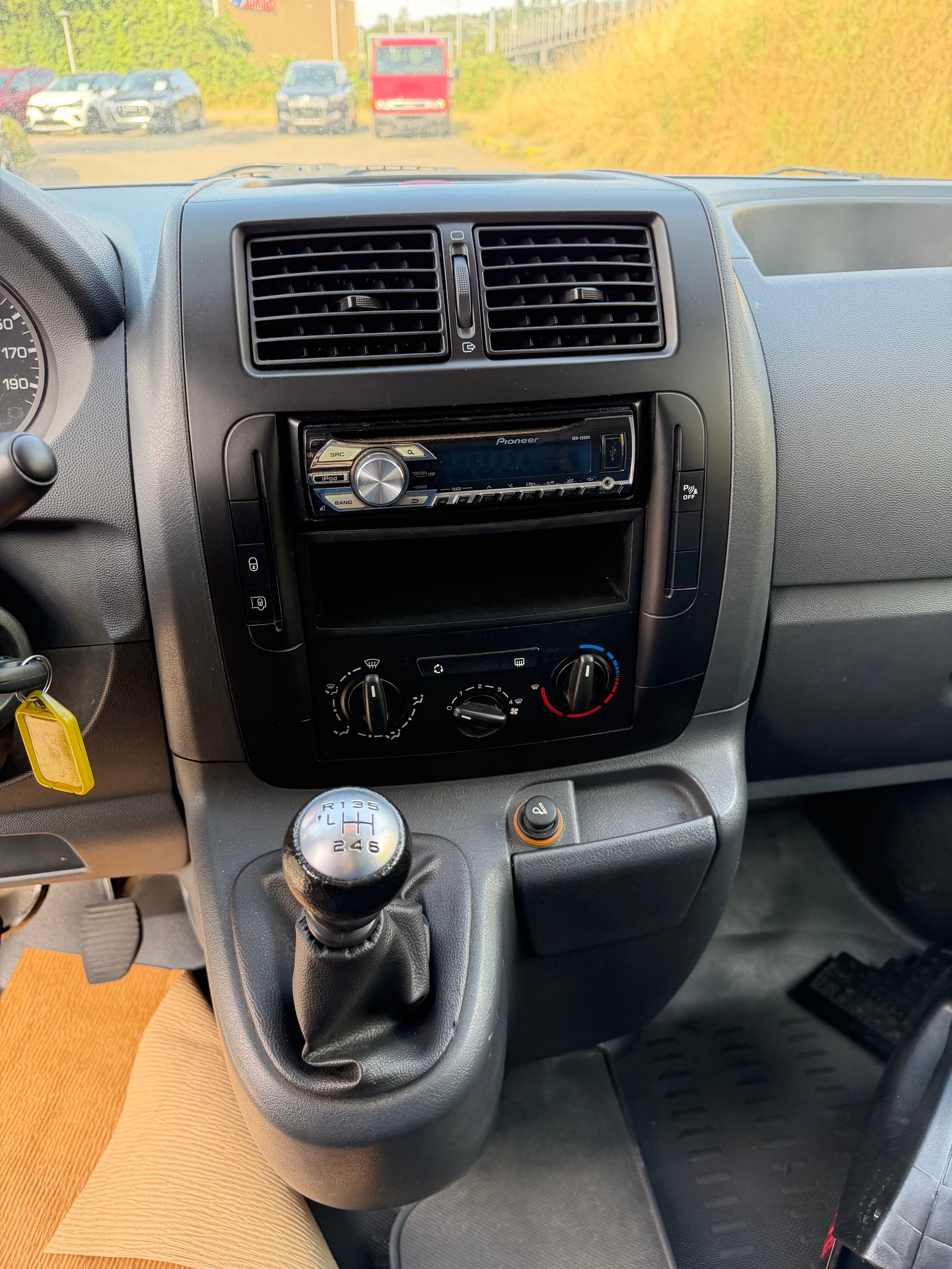FIAT Scudo 2.0 MJ Comfort 1.2t-image-9