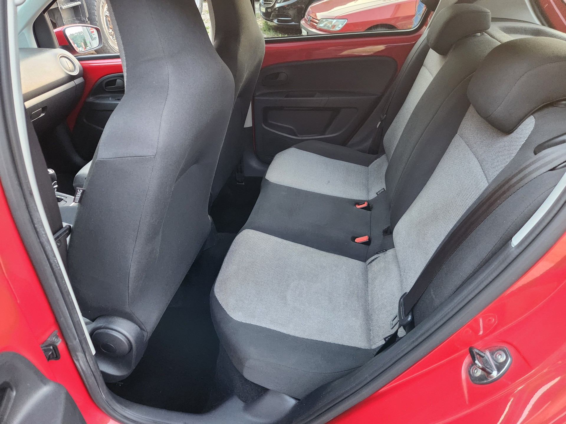 SKODA Citigo 1.0 Active ASG-image-12