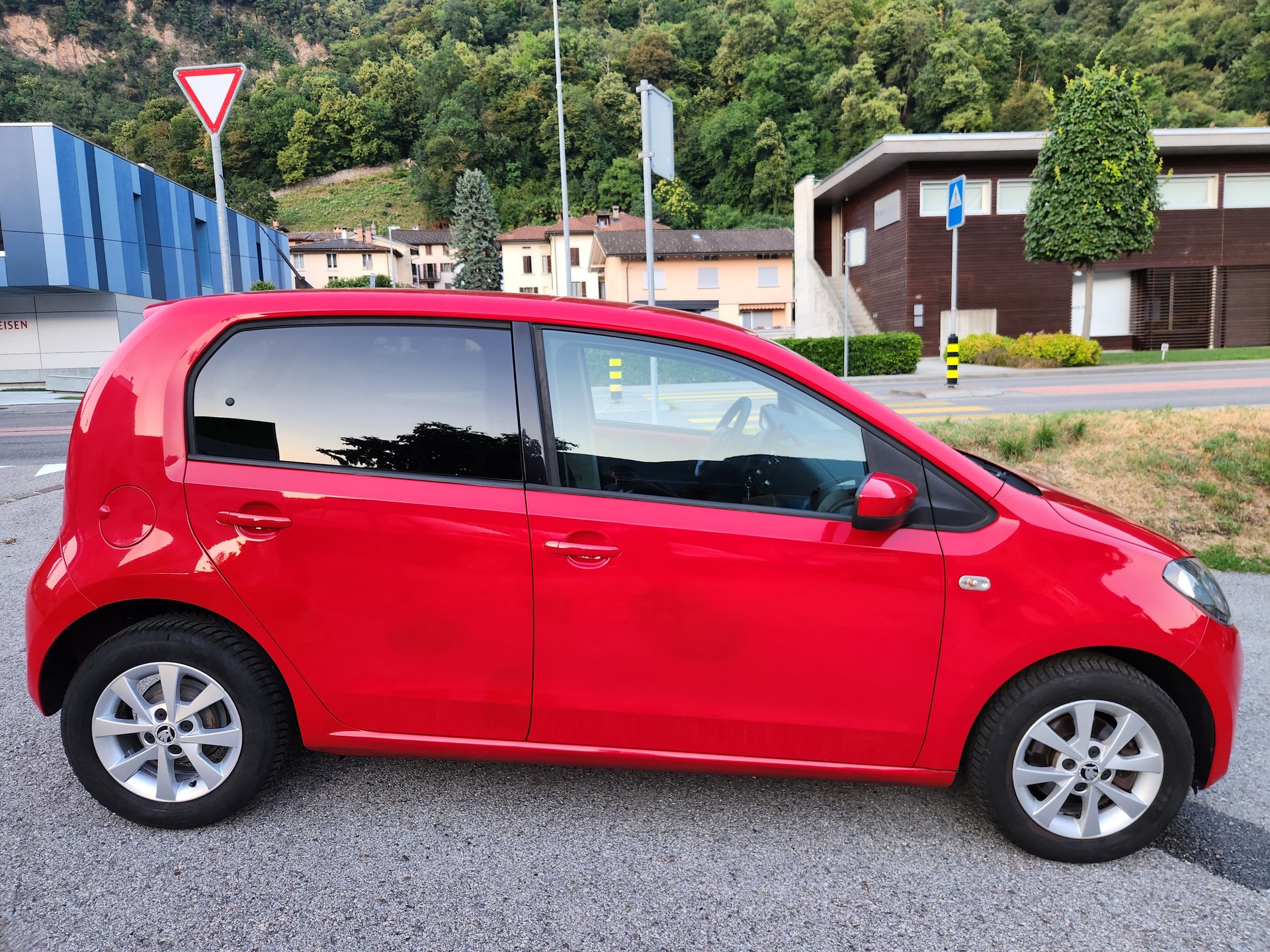 SKODA Citigo 1.0 Active ASG-image-3