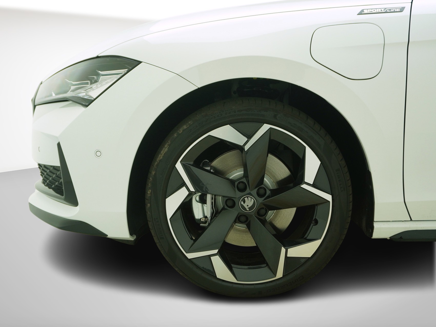 SKODA Superb 1.5 TSI Plug-in-Hybrid Sportline DSG-image-9
