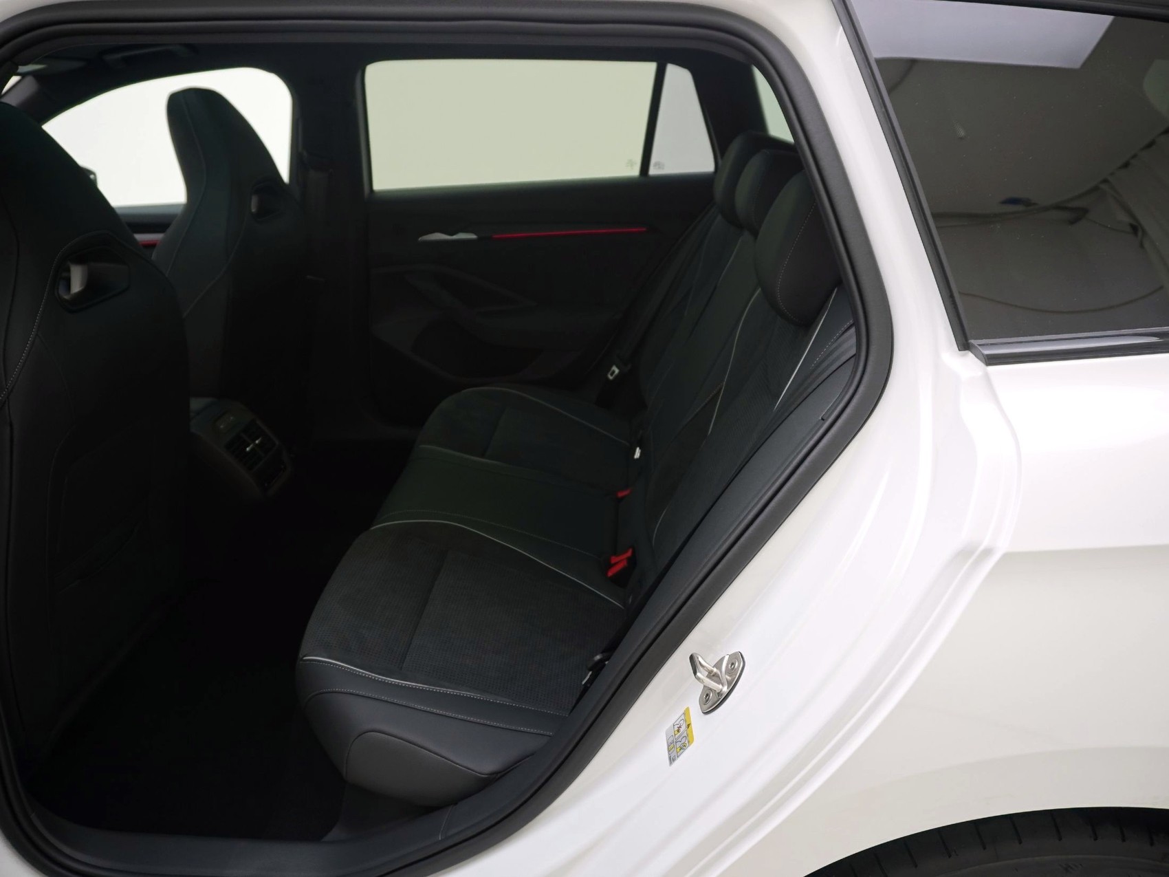 SKODA Superb 1.5 TSI Plug-in-Hybrid Sportline DSG-image-13
