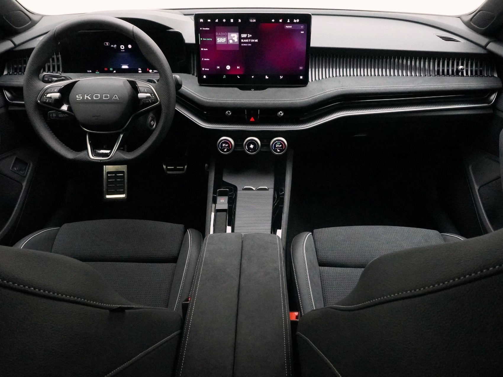 SKODA Superb 1.5 TSI Plug-in-Hybrid Sportline DSG-image-11