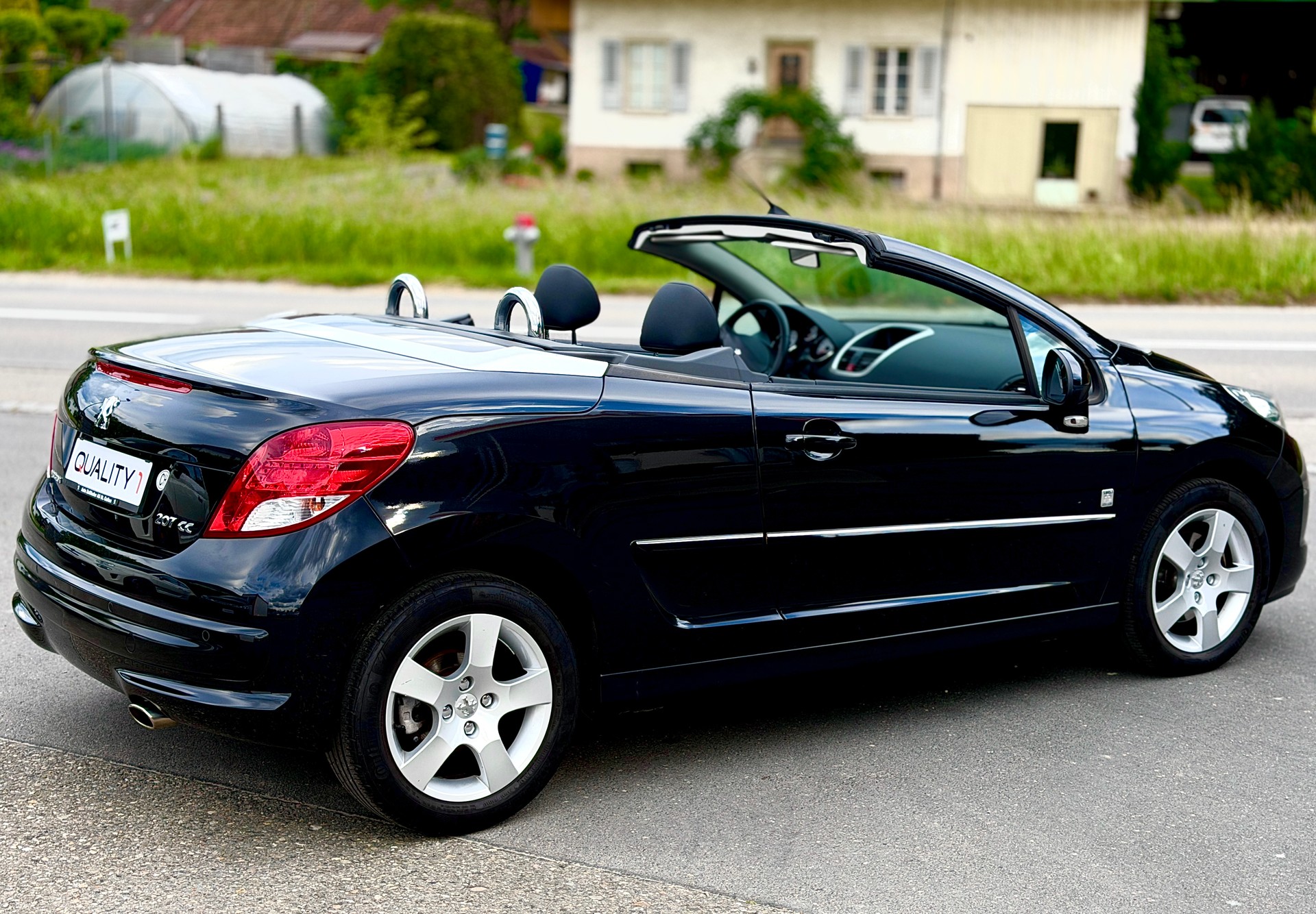 PEUGEOT 207 CC 1.6 16V Swiss Edition-image-2