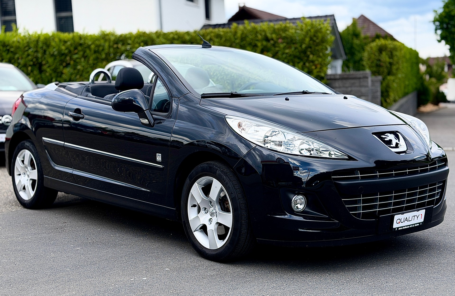 PEUGEOT 207 CC 1.6 16V Swiss Edition-image-0