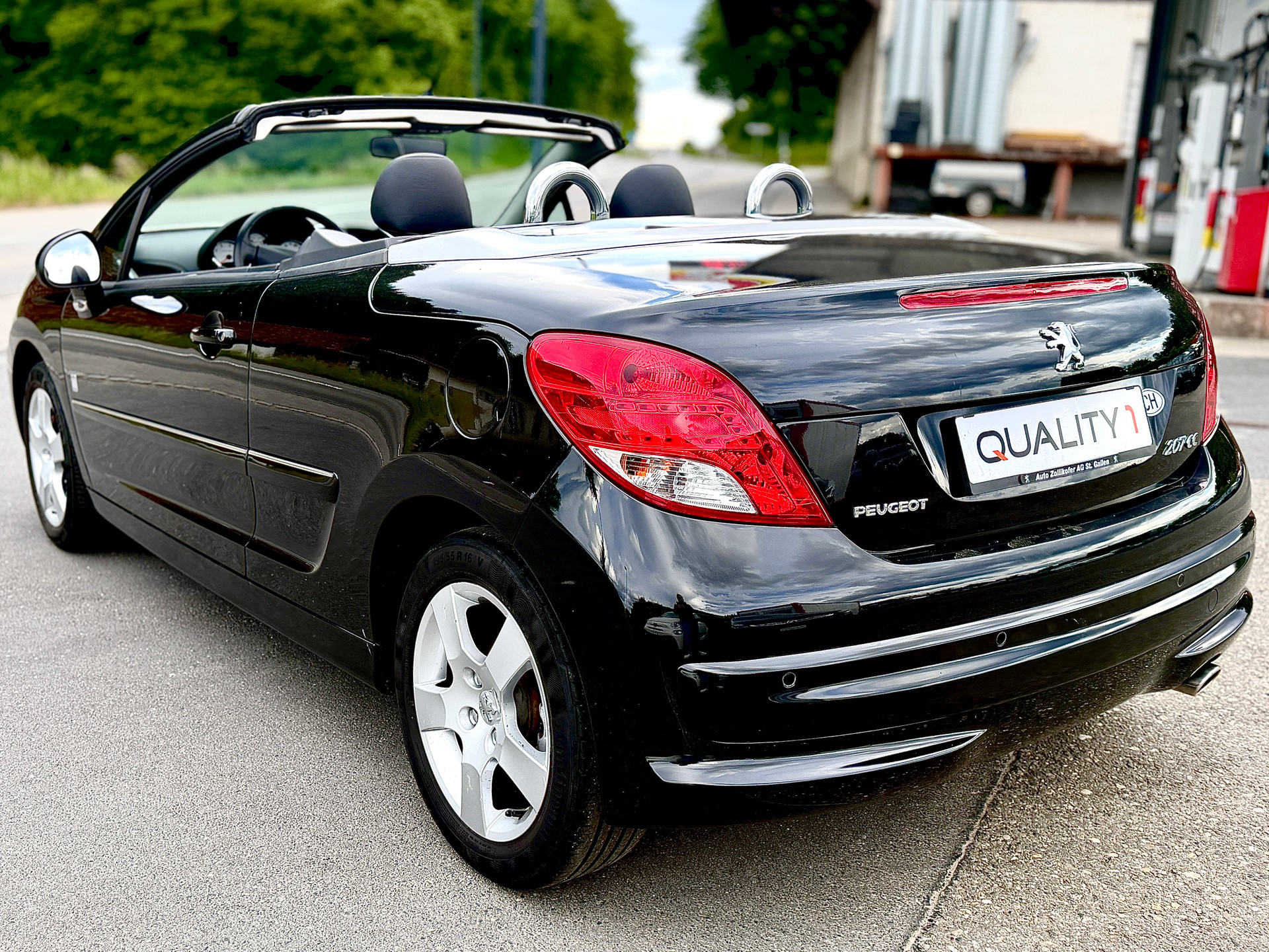 PEUGEOT 207 CC 1.6 16V Swiss Edition-image-3