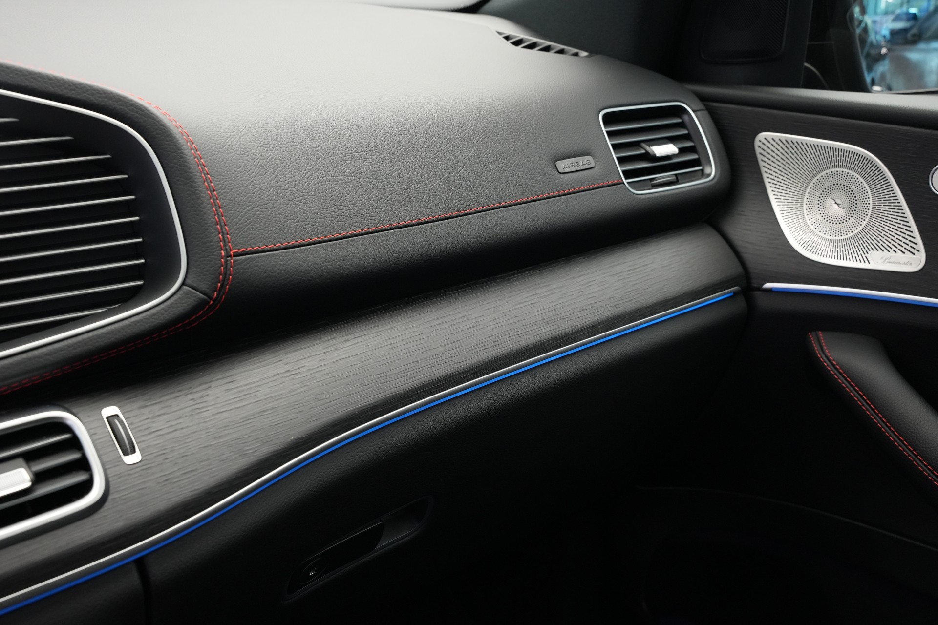 MERCEDES-BENZ GLE 53 AMG 4Matic+ 9G-Speedshift-image-25