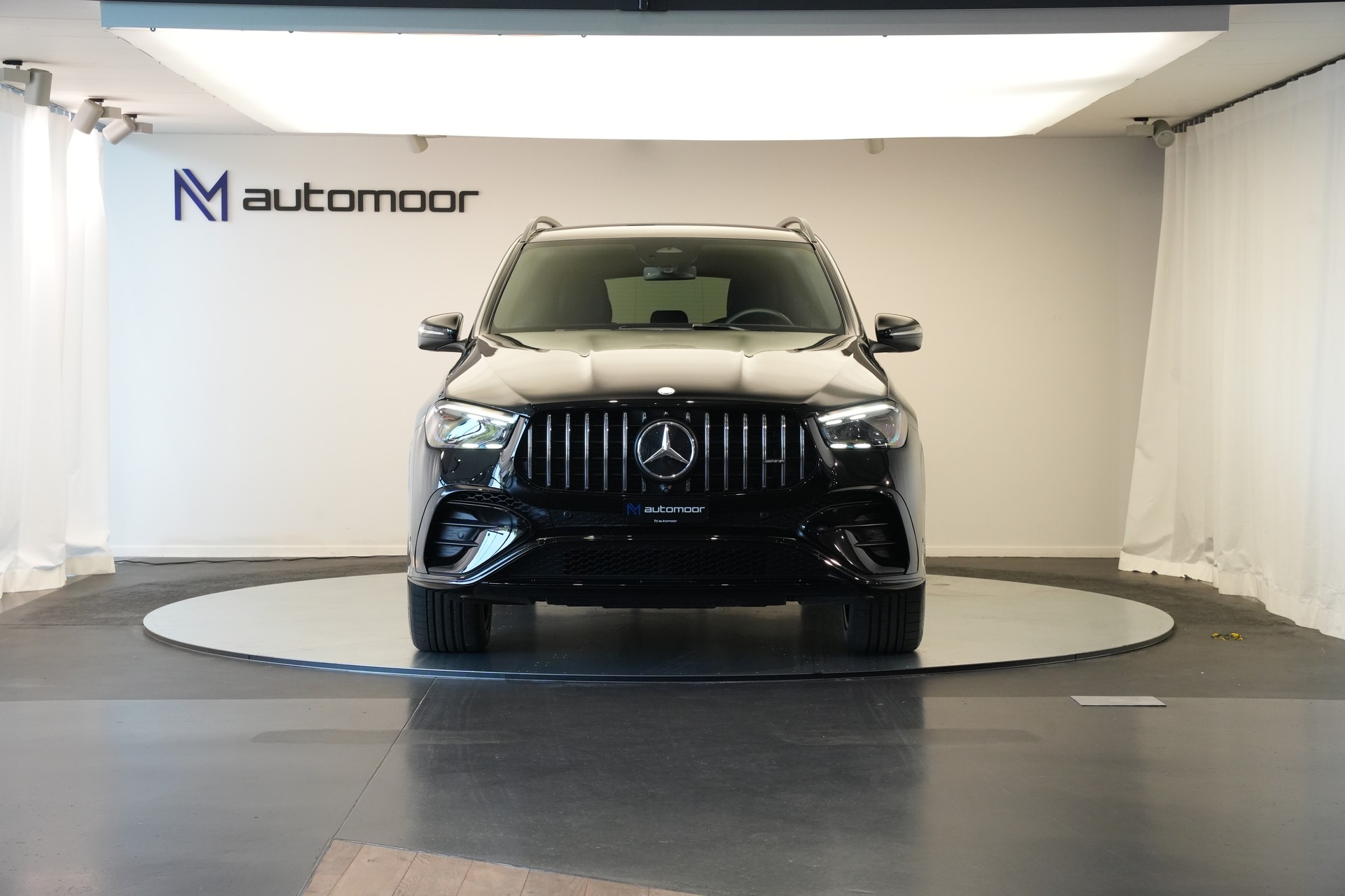 MERCEDES-BENZ GLE 53 AMG 4Matic+ 9G-Speedshift-showroom-element-1