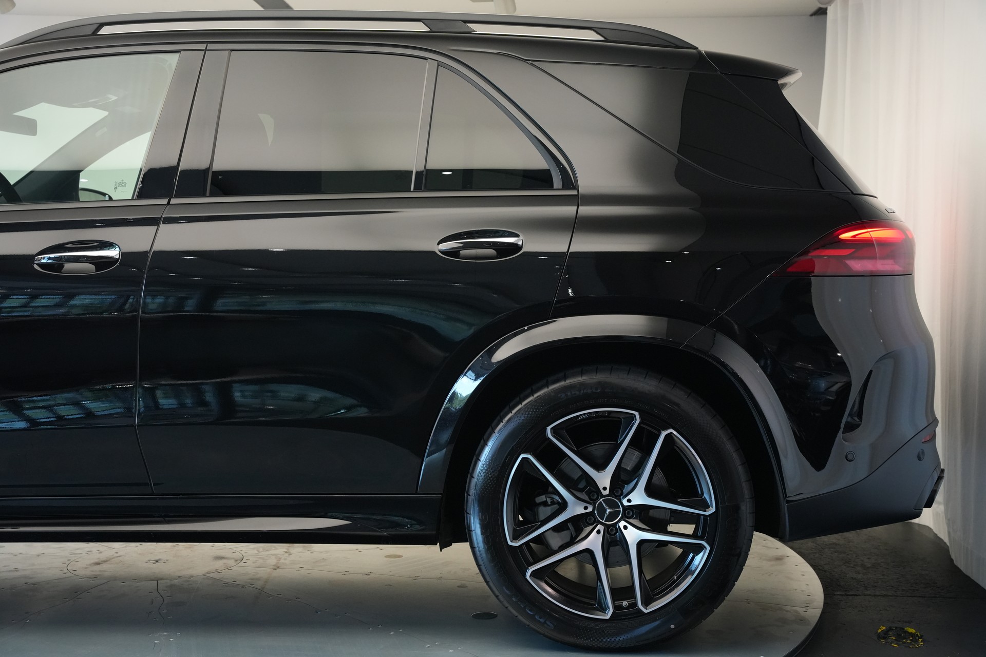 MERCEDES-BENZ GLE 53 AMG 4Matic+ 9G-Speedshift-image-40