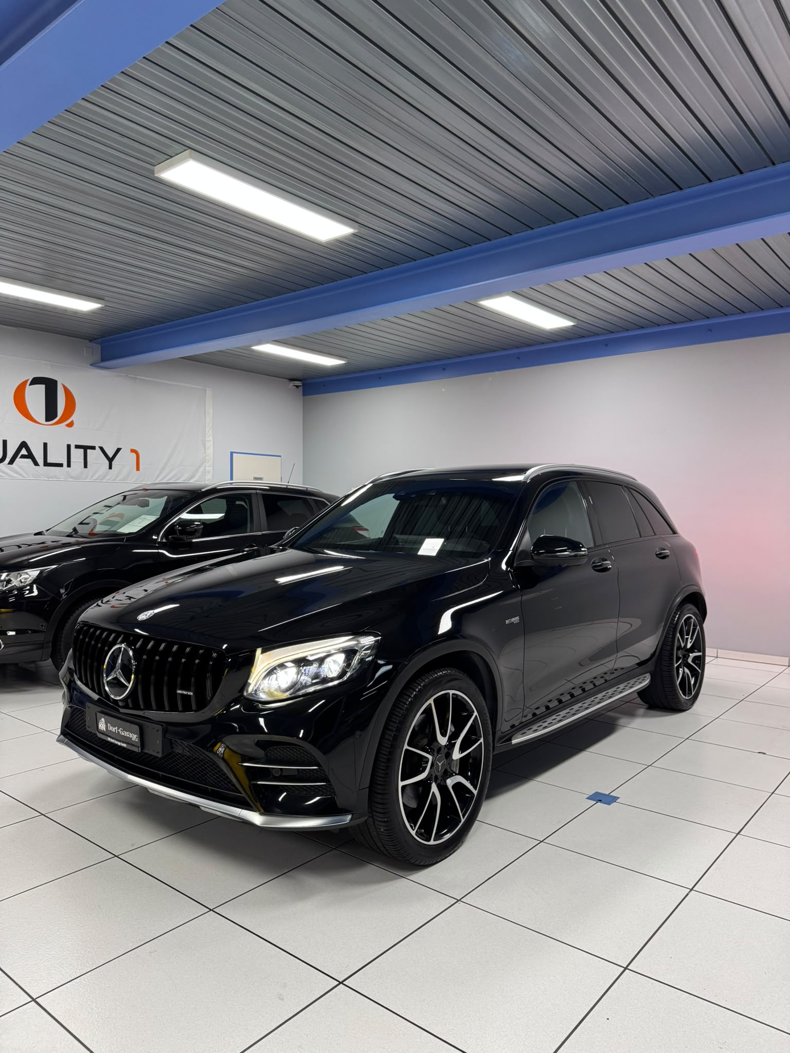 MERCEDES-BENZ GLC 43 AMG 4Matic 9G-Tronic-showroom-element-2