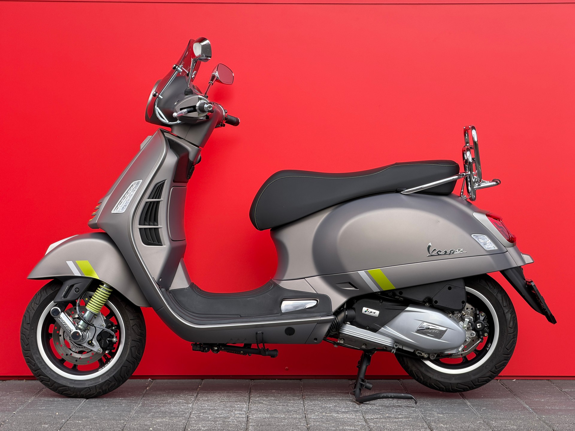 PIAGGIO Vespa GTS 125 Super Tech ABS-image-12