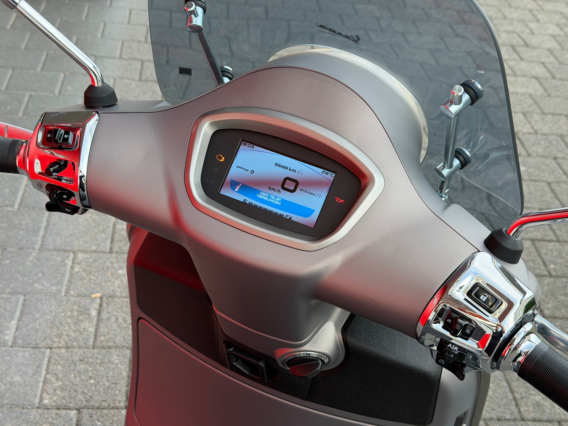 PIAGGIO Vespa GTS 125 Super Tech ABS-image-7