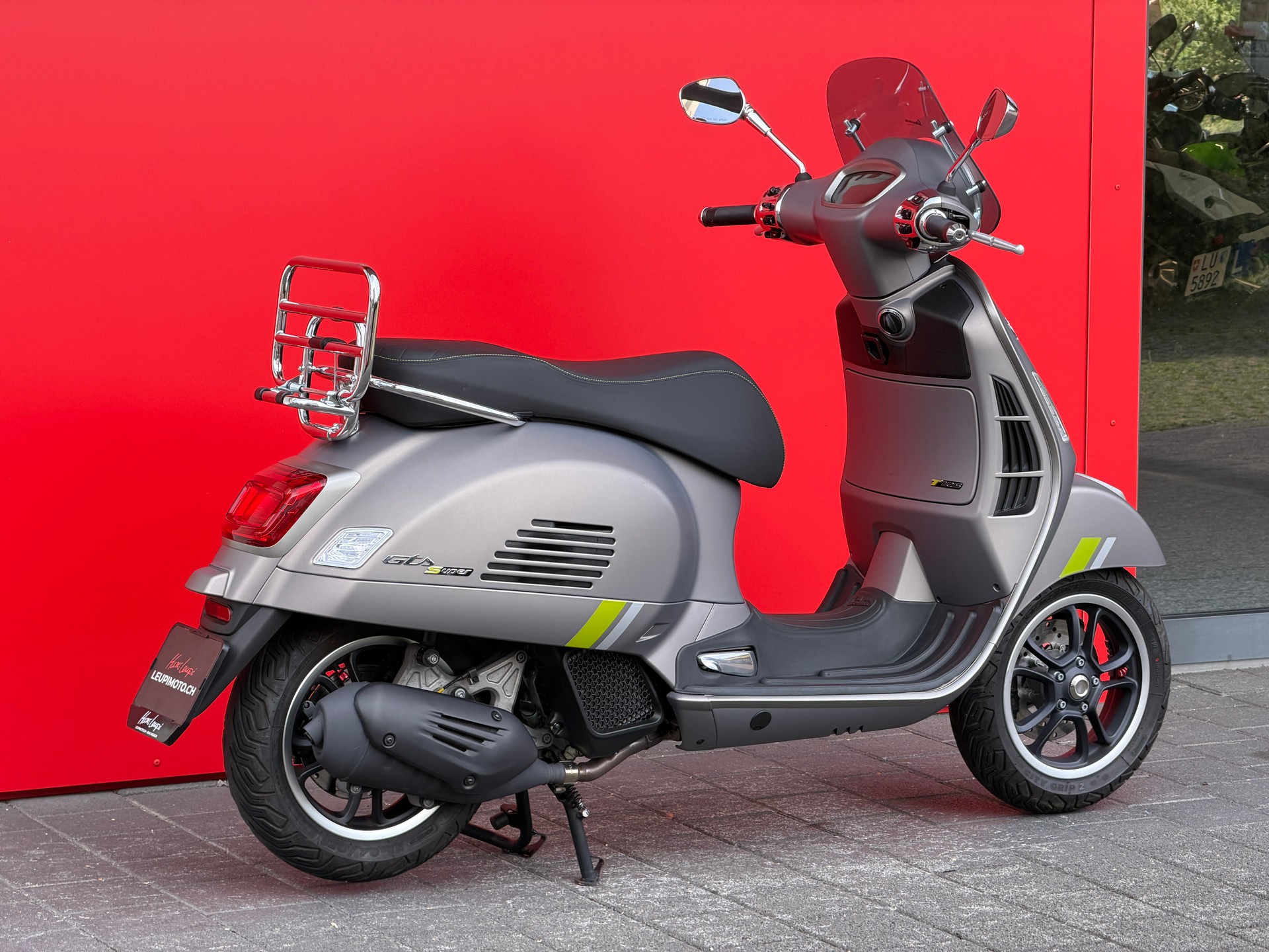 PIAGGIO Vespa GTS 125 Super Tech ABS-image-9