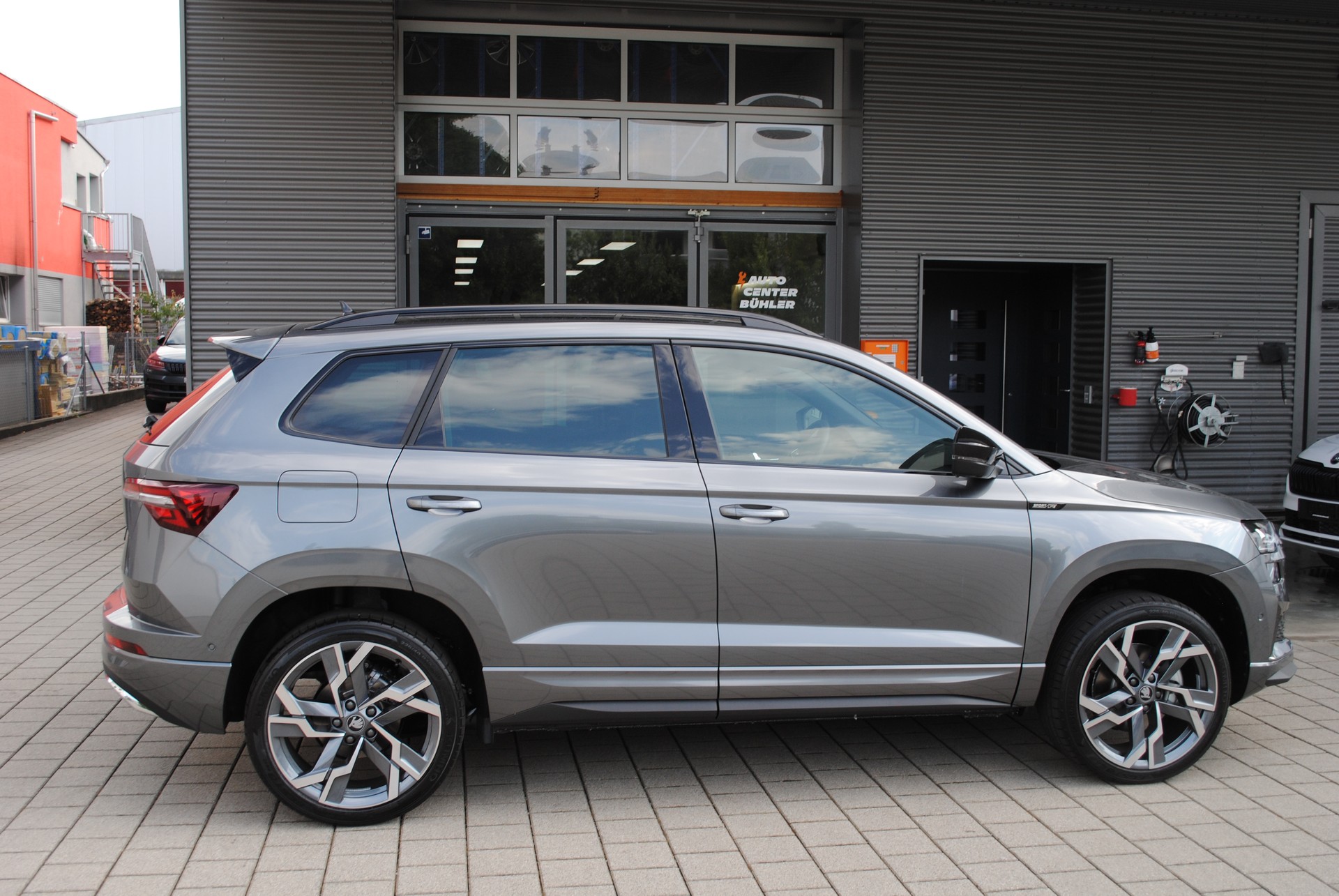 SKODA Karoq 1.5 TSI SportLine DSG-image-7