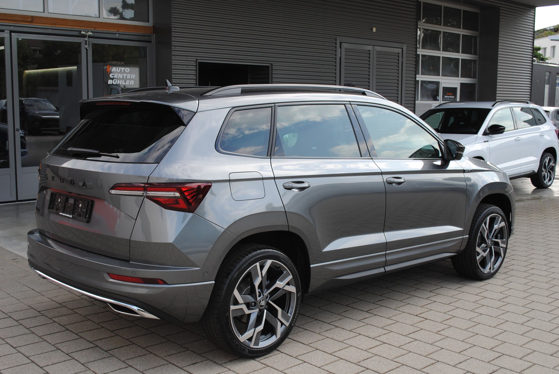 SKODA Karoq 1.5 TSI SportLine DSG-image-6
