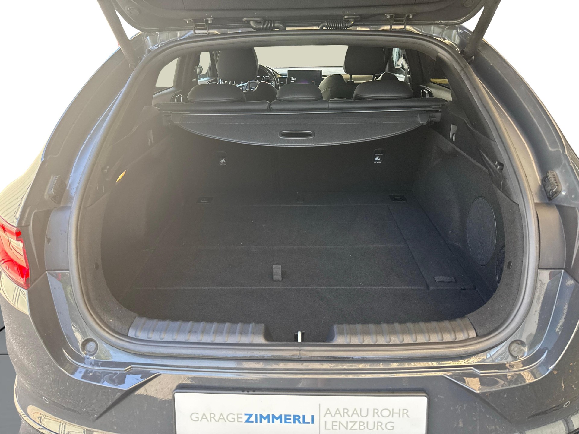 KIA ProCeed 1.6 T-GDi GT DCT-image-11