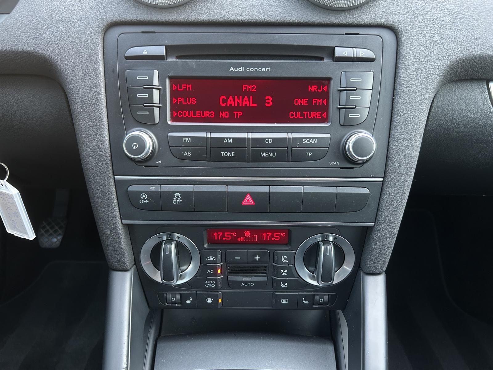AUDI A3 Sportback 1.4 TFSI Attraction-image-16