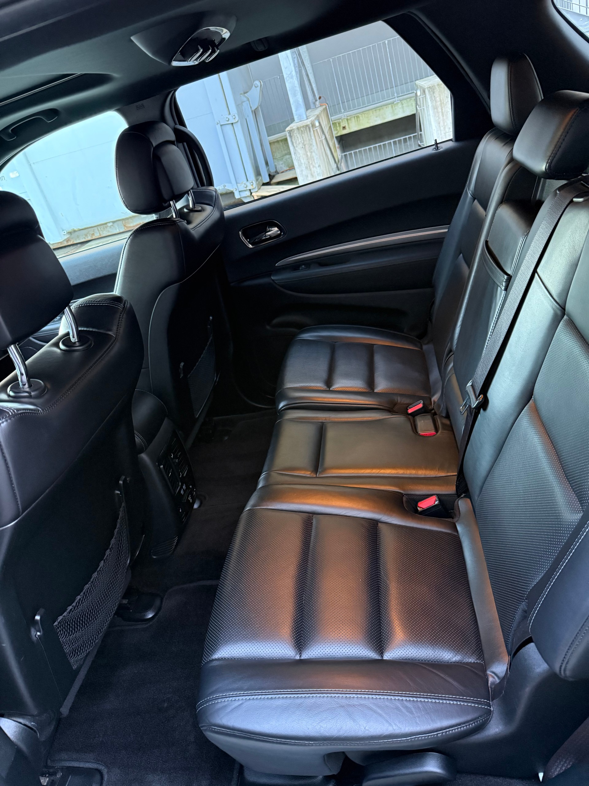 DODGE Durango R/T-image-11