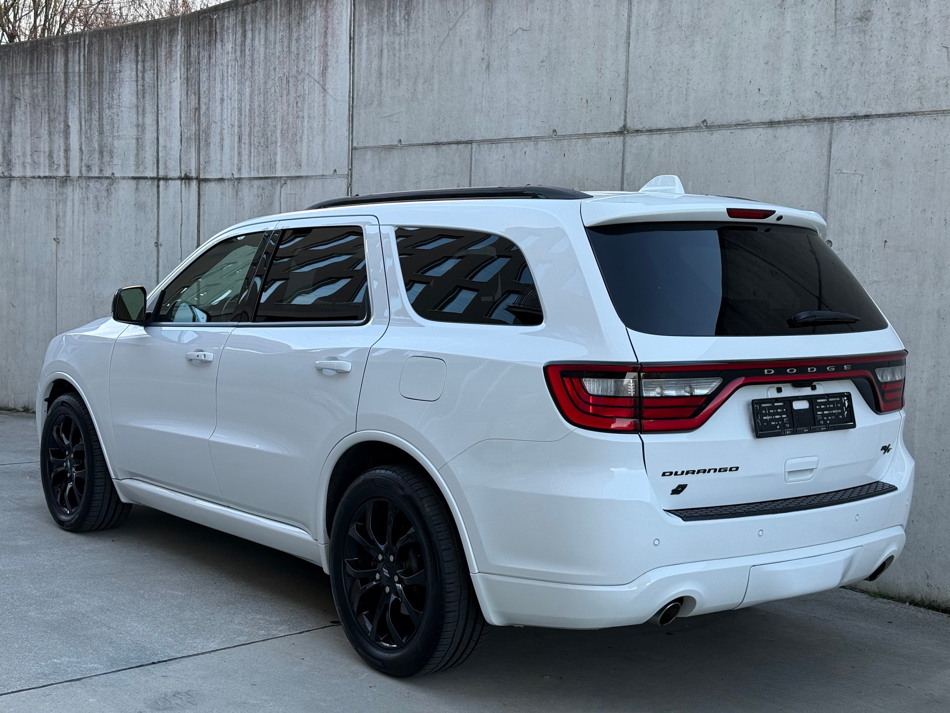 DODGE Durango R/T-image-2