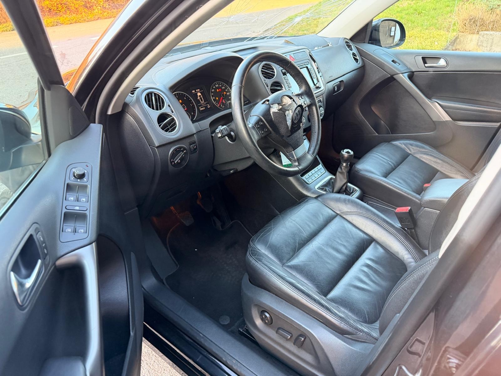 VW Tiguan 2.0 TDI Sport&Style-image-9