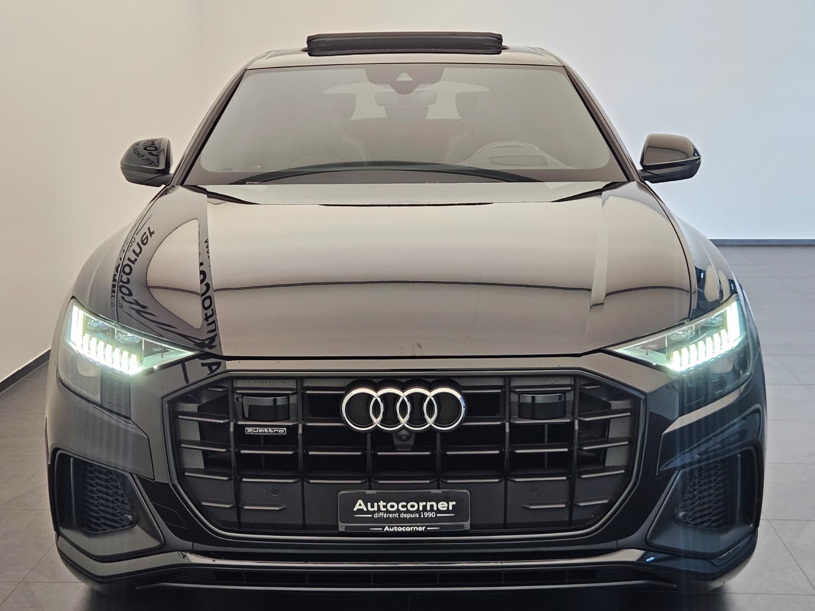 AUDI Q8 55 TFSI quattro tiptronic-showroom-element-3