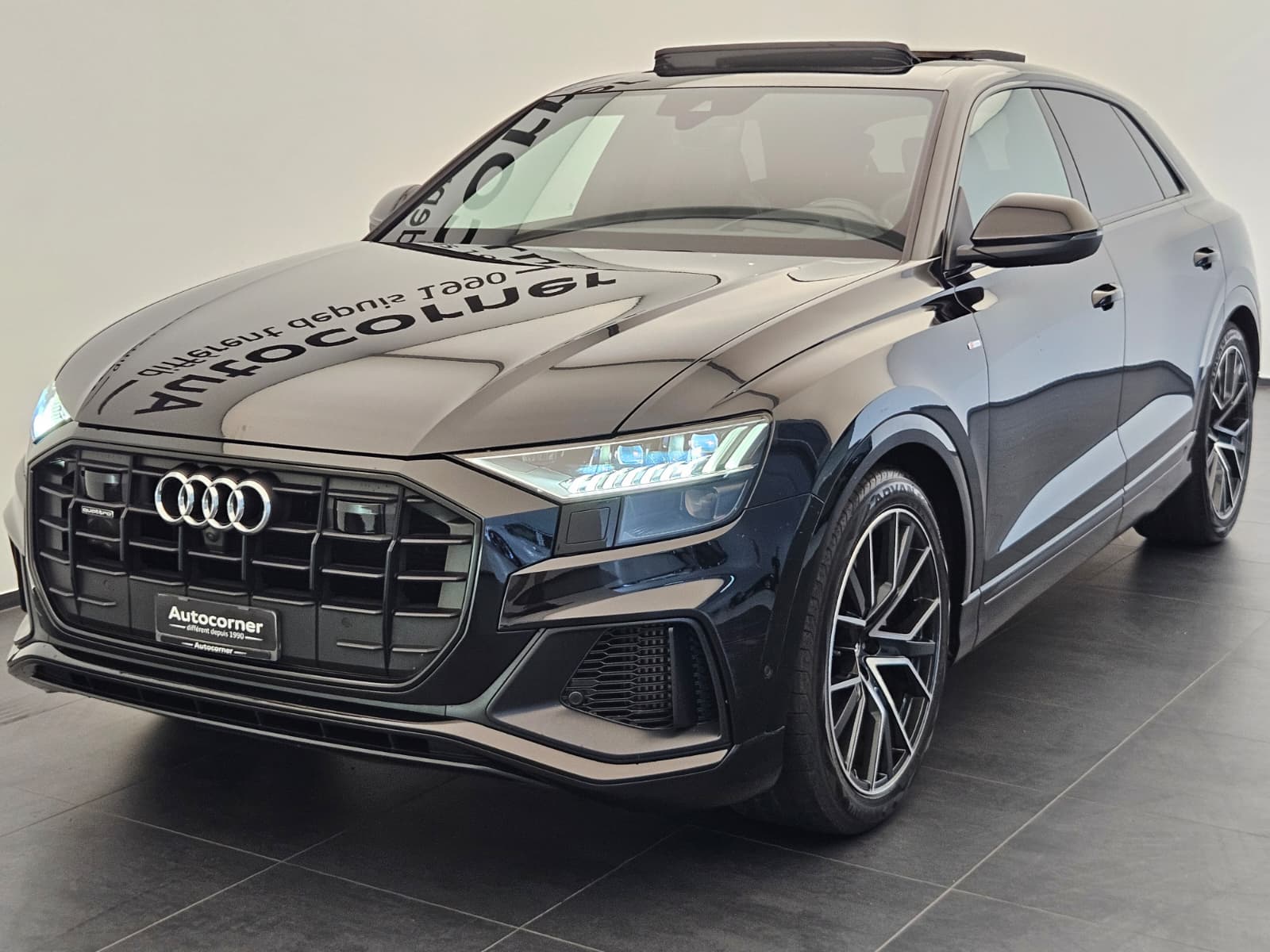 AUDI Q8 55 TFSI quattro tiptronic-image-2